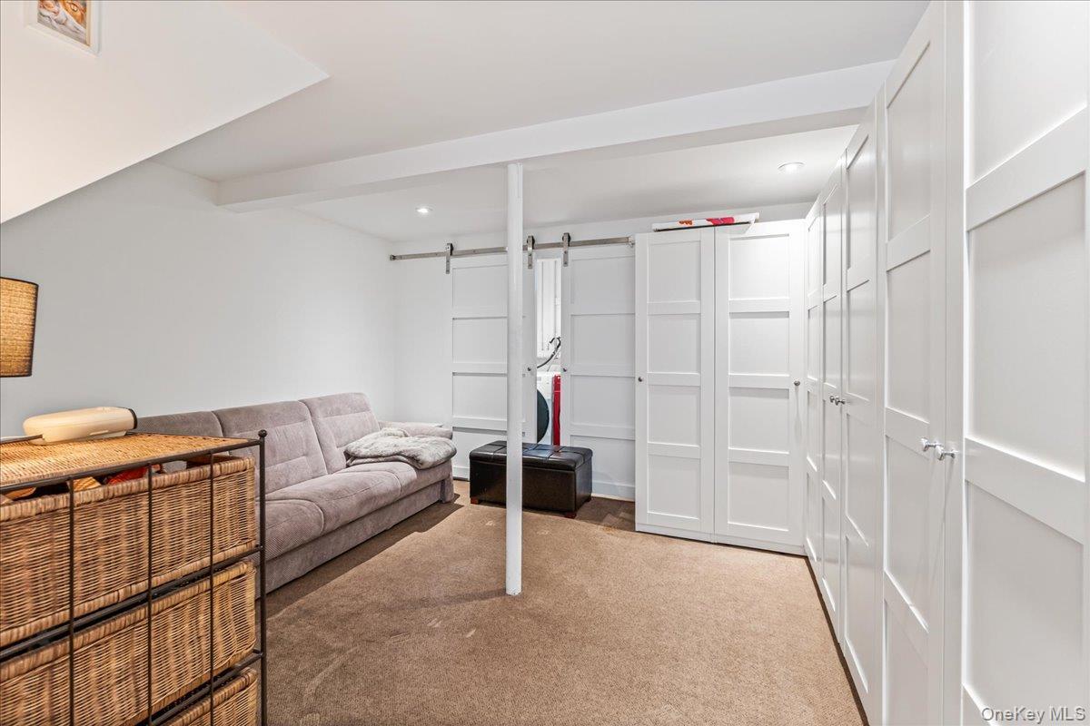 Single Family Express Suffolk County, NY 11779, MLS-935218-23