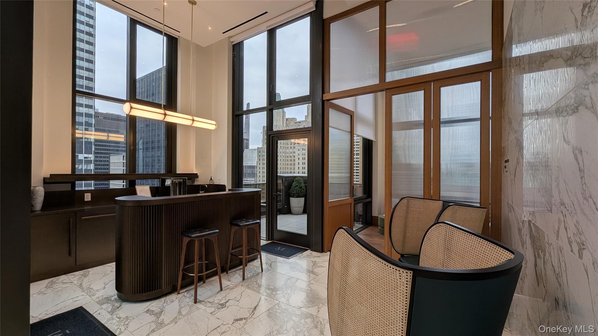 Apartment 47th  Manhattan, NY 10017, MLS-935222-10