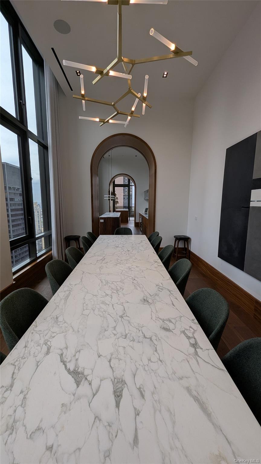 Apartment 47th  Manhattan, NY 10017, MLS-935222-12