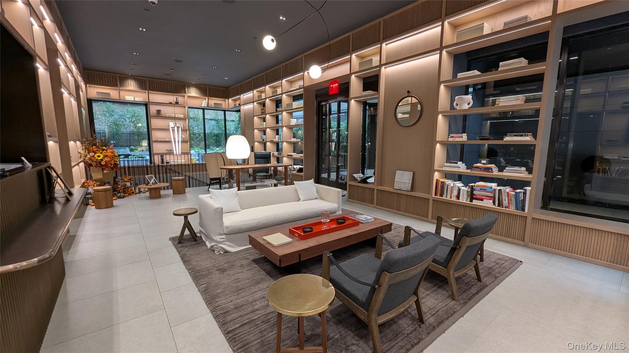 Apartment 47th  Manhattan, NY 10017, MLS-935222-16