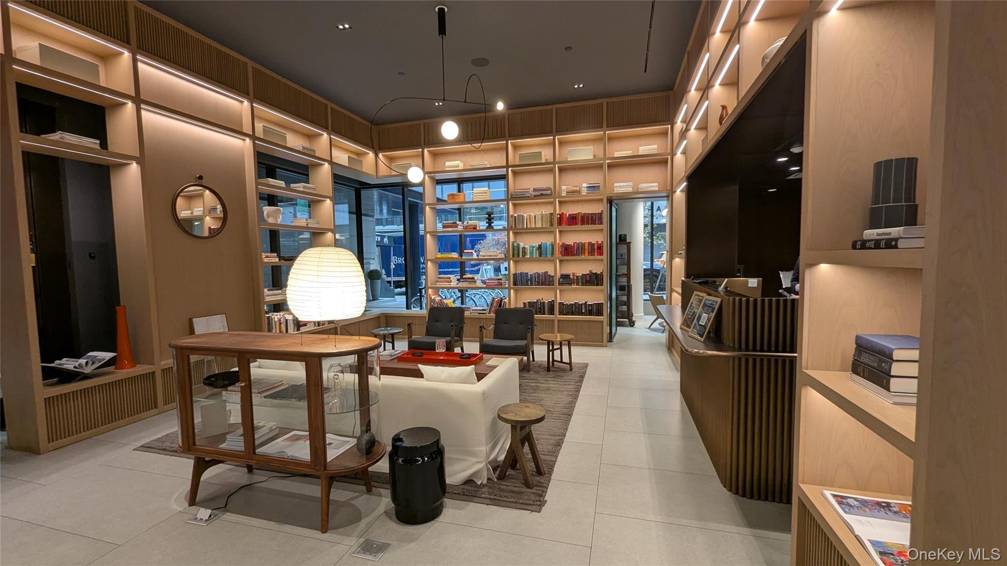 Apartment 47th  Manhattan, NY 10017, MLS-935222-17