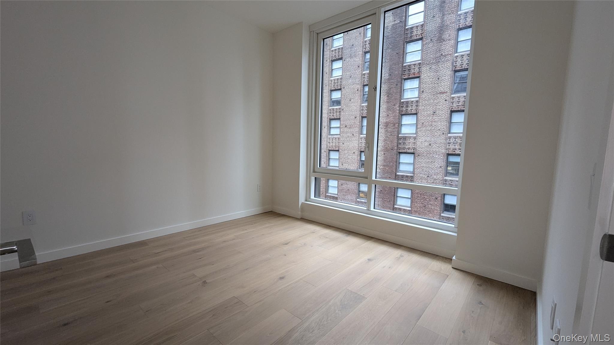 Apartment 47th  Manhattan, NY 10017, MLS-935222-5