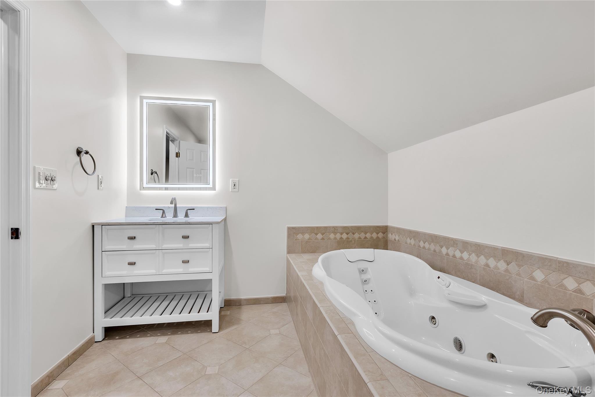 Single Family Park  Westchester County, NY 10526, MLS-935235-18