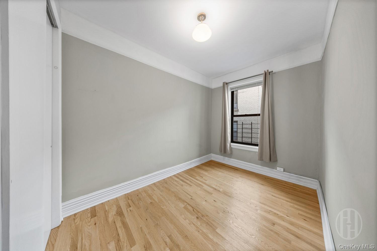 Coop Broadway  Manhattan, NY 10027, MLS-935246-8