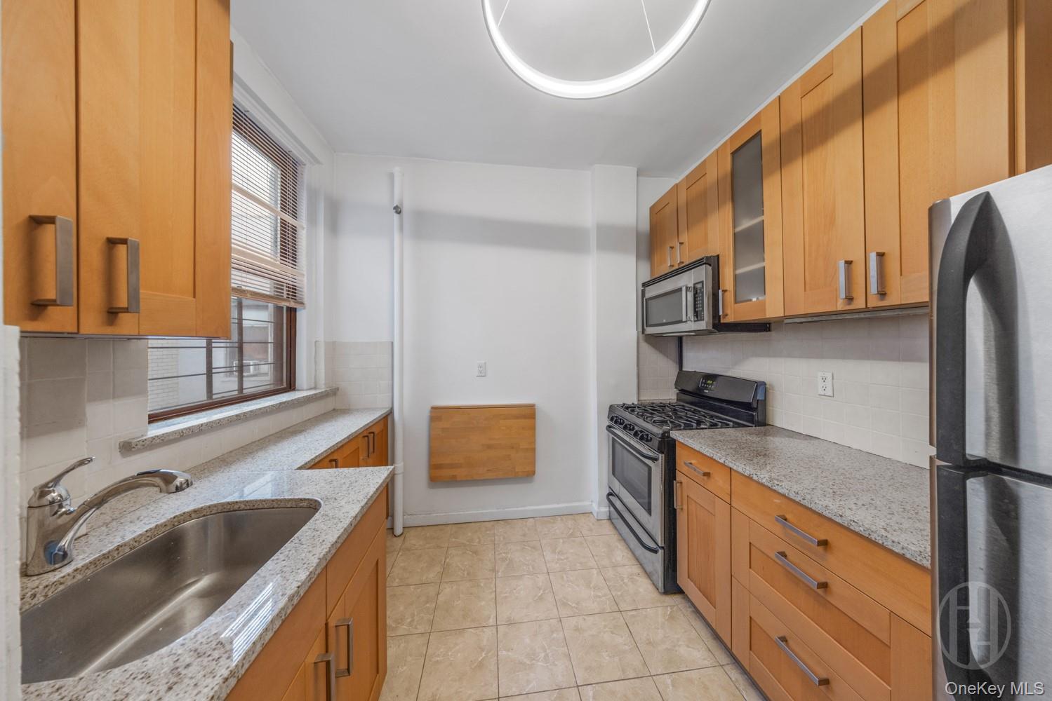 Coop Broadway  Manhattan, NY 10027, MLS-935246-9