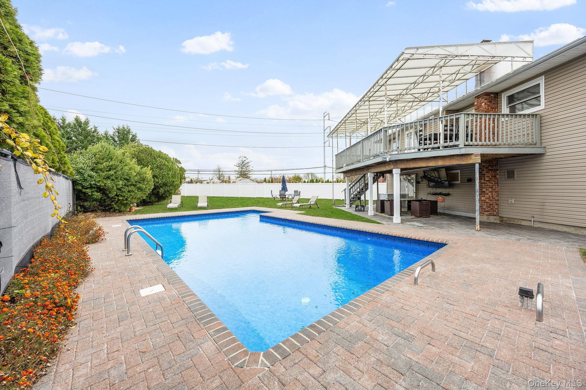 Single Family Hilton Nassau County, NY 11801, MLS-935247-16