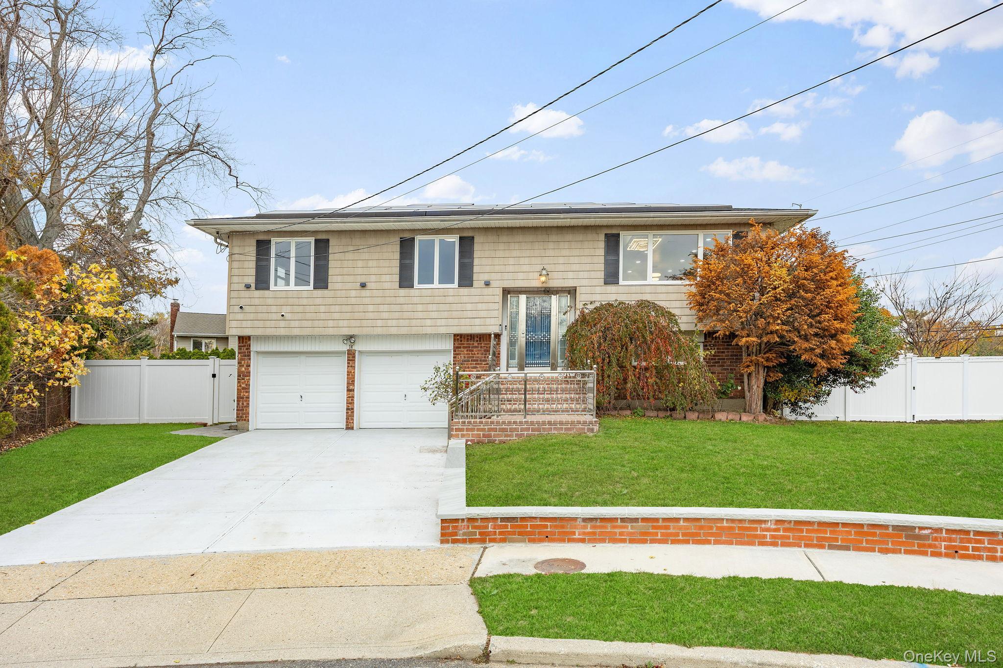 Single Family Hilton Nassau County, NY 11801, MLS-935247-2