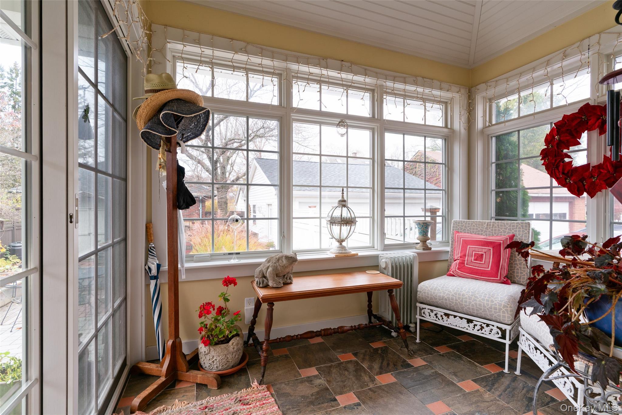 Single Family Albany  Ulster County, NY 12401, MLS-935251-11