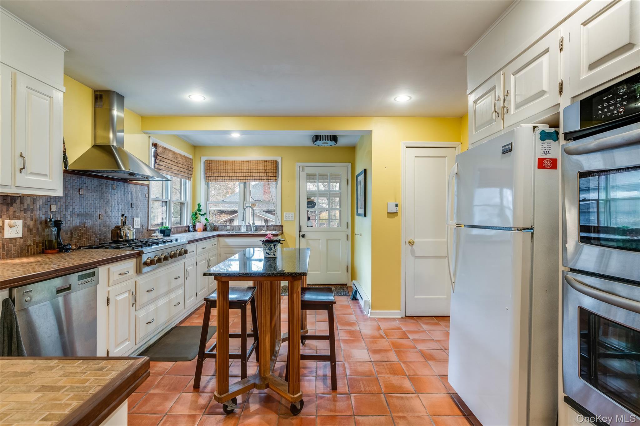 Single Family Albany  Ulster County, NY 12401, MLS-935251-23