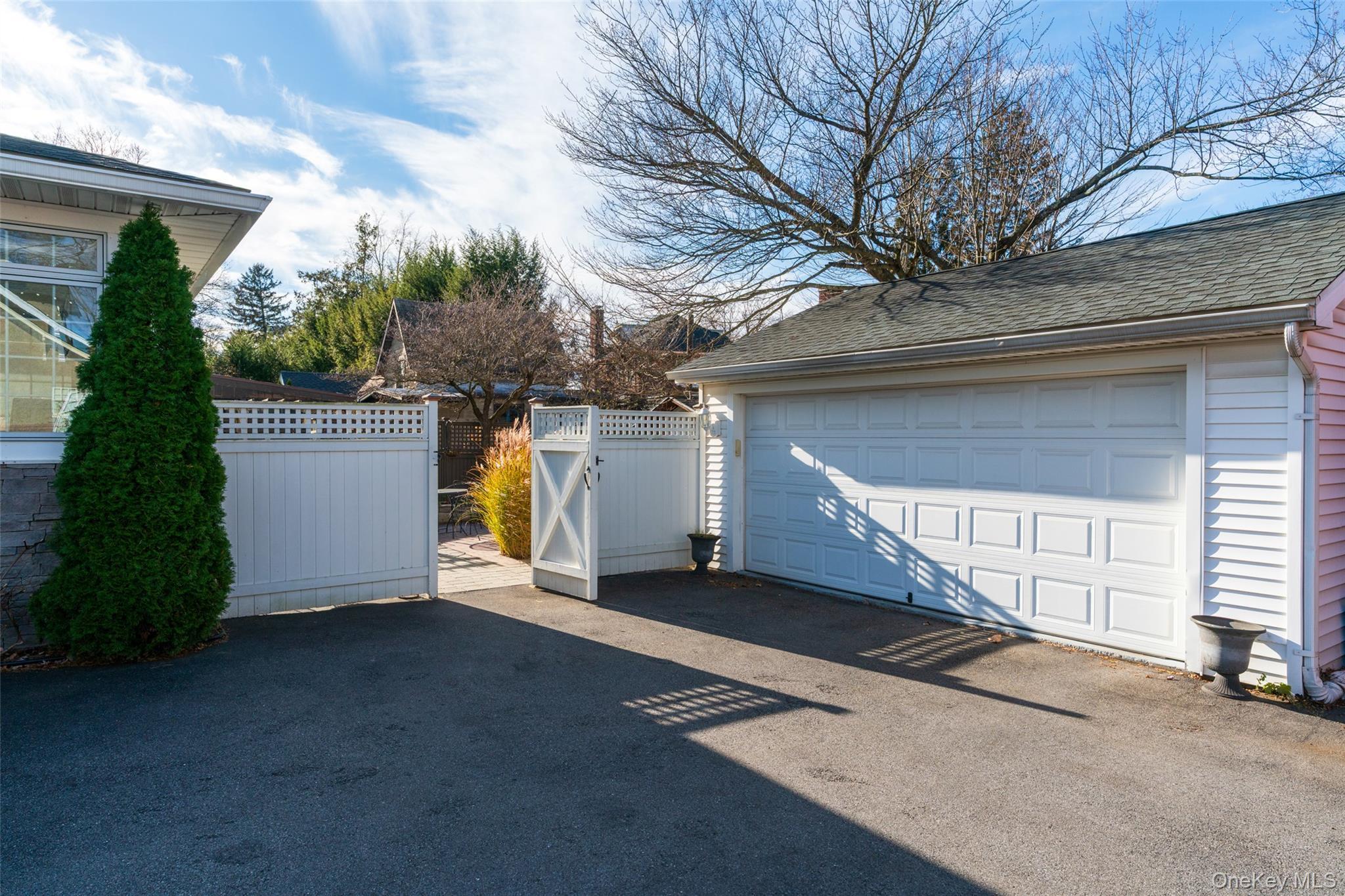 Single Family Albany  Ulster County, NY 12401, MLS-935251-5