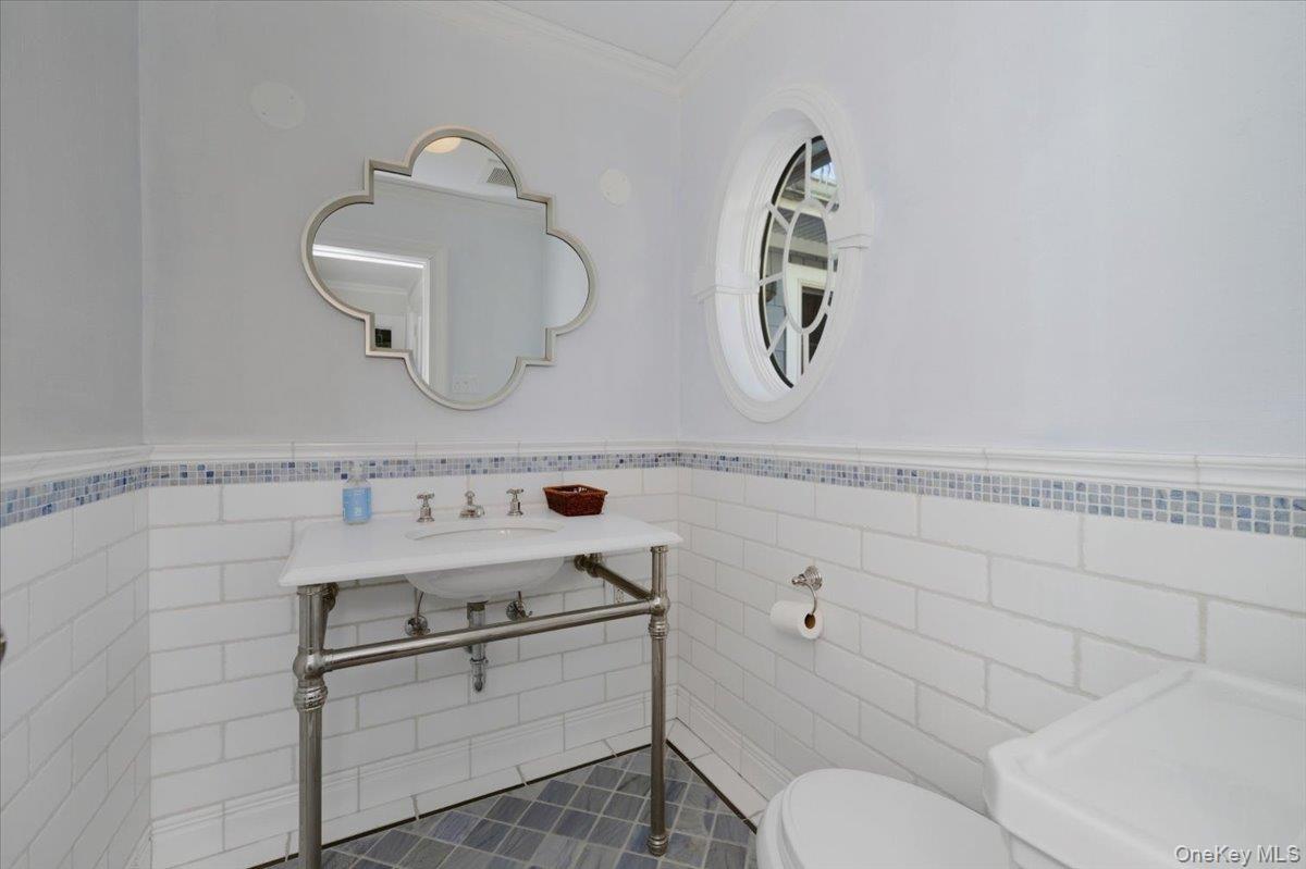 Single Family Dutchess Boulevard  Nassau County, NY 11509, MLS-935252-28