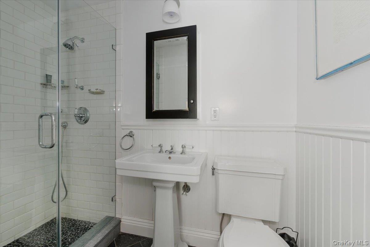 Single Family Dutchess Boulevard  Nassau County, NY 11509, MLS-935252-29