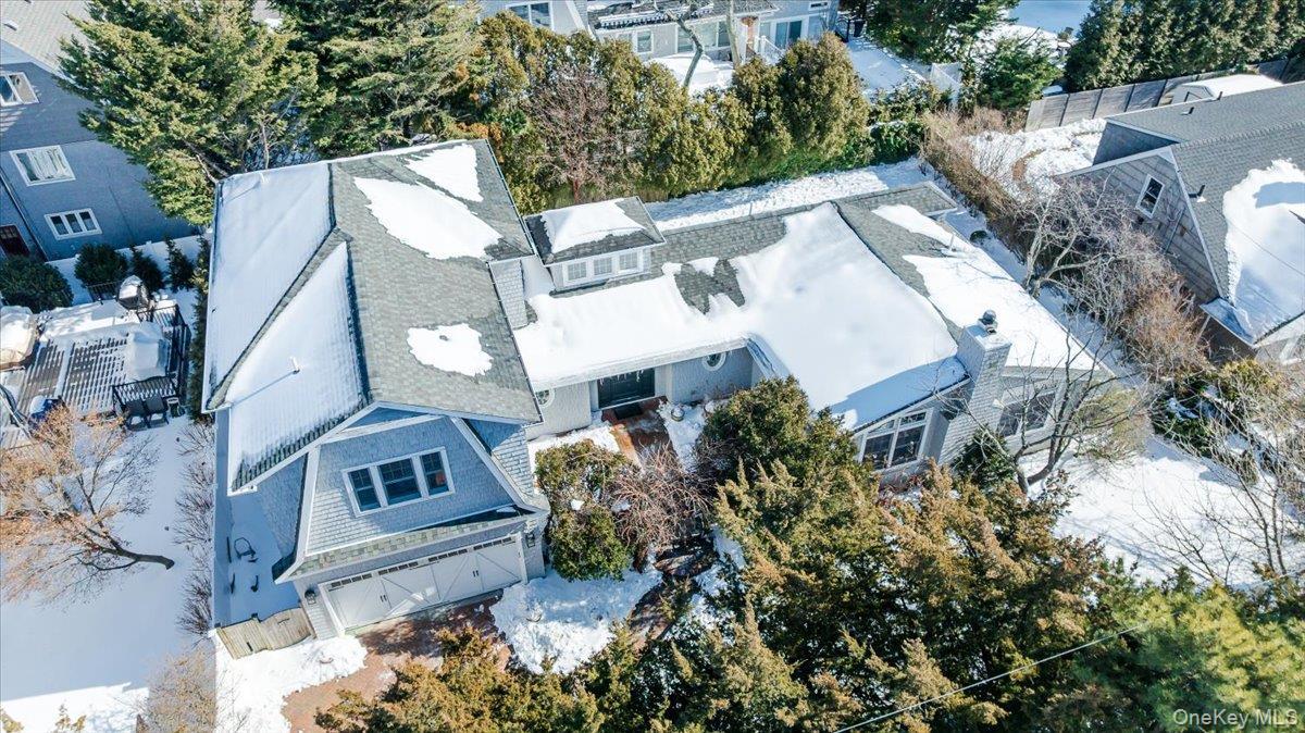 Single Family Dutchess Boulevard  Nassau County, NY 11509, MLS-935252-33