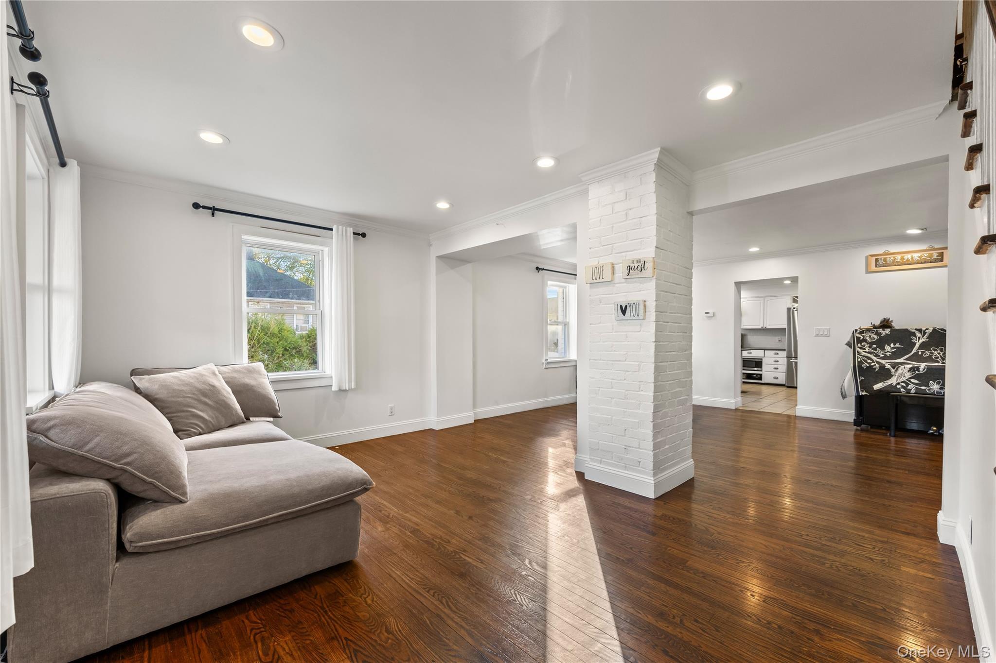 Single Family Hillside Nassau County, NY 11545, MLS-935284-3