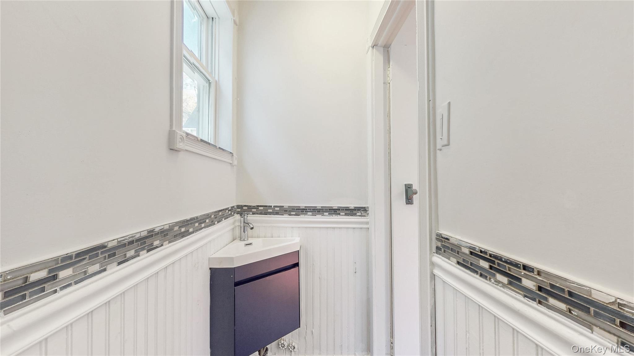 Single Family Manse  Queens, NY 11375, MLS-935299-8