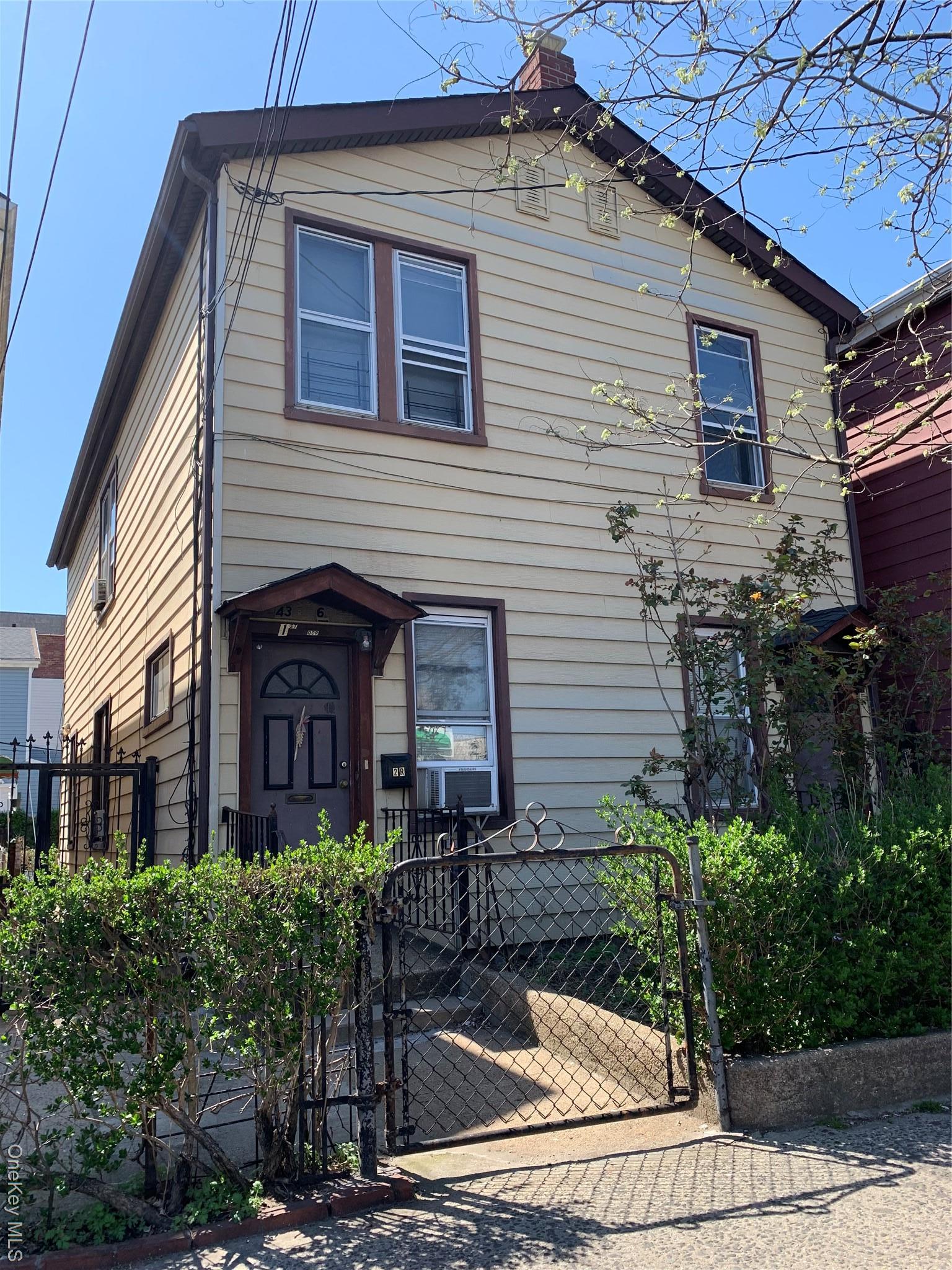 Single Family Junction  Queens, NY 11368, MLS-935313-2