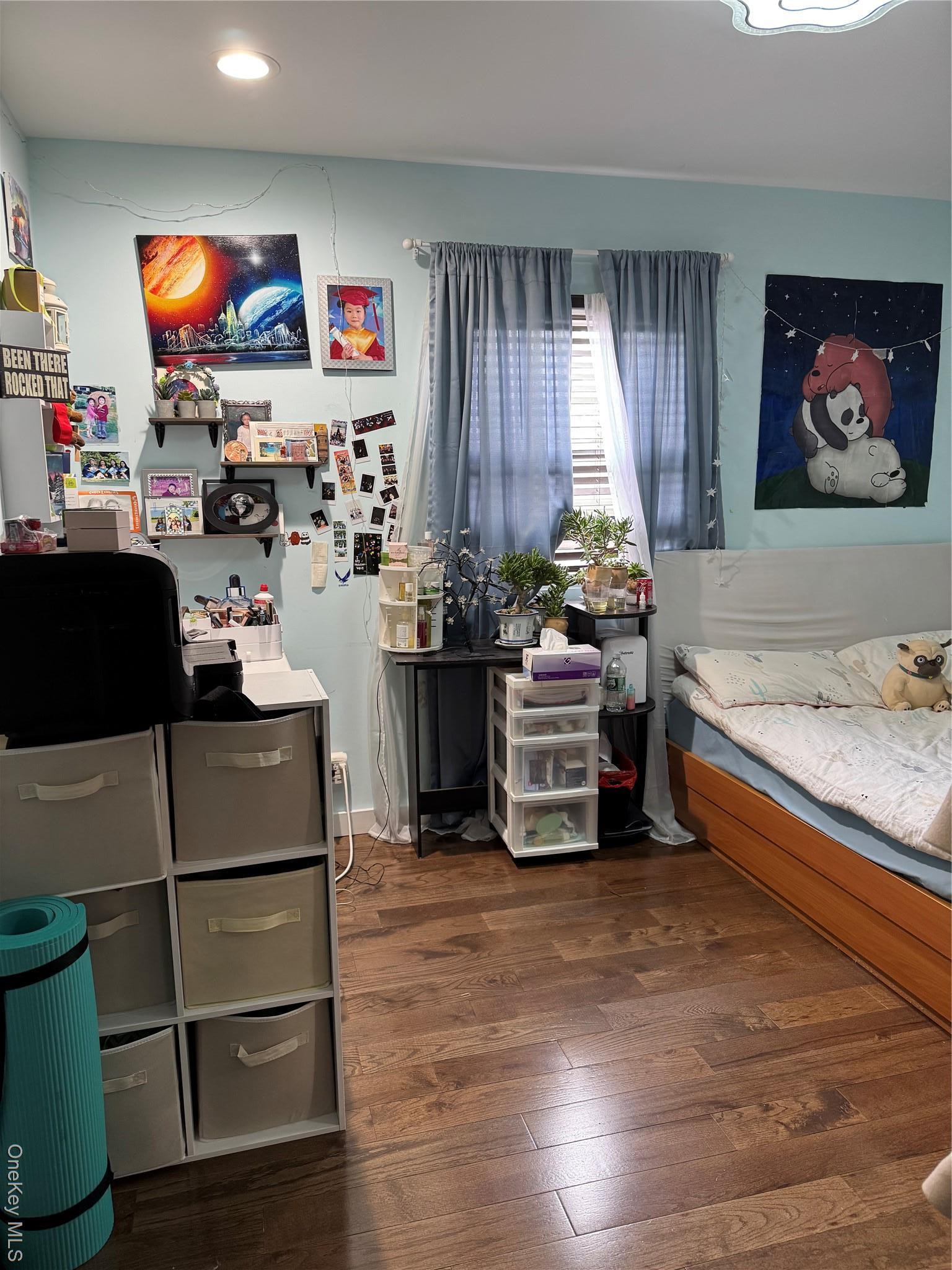 Single Family Junction  Queens, NY 11368, MLS-935321-3