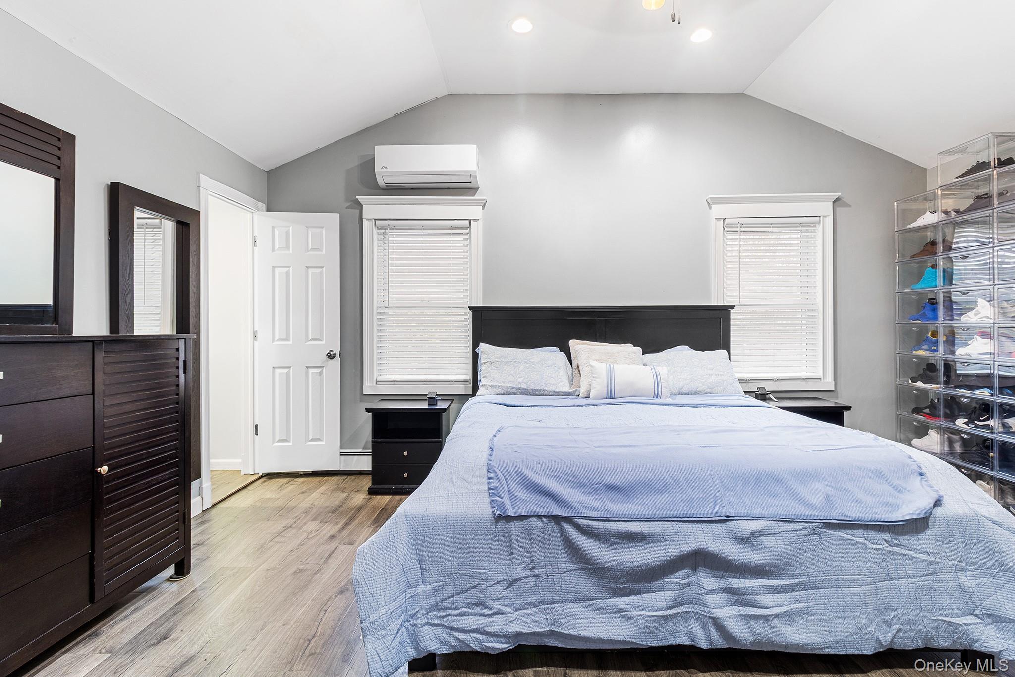 Single Family Neighborhood  Suffolk County, NY 11951, MLS-935338-13