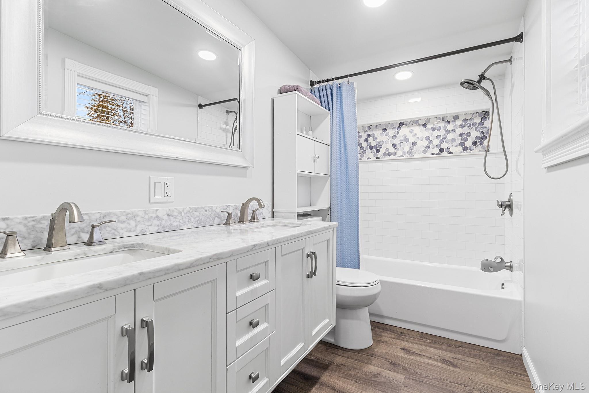 Single Family Neighborhood  Suffolk County, NY 11951, MLS-935338-15