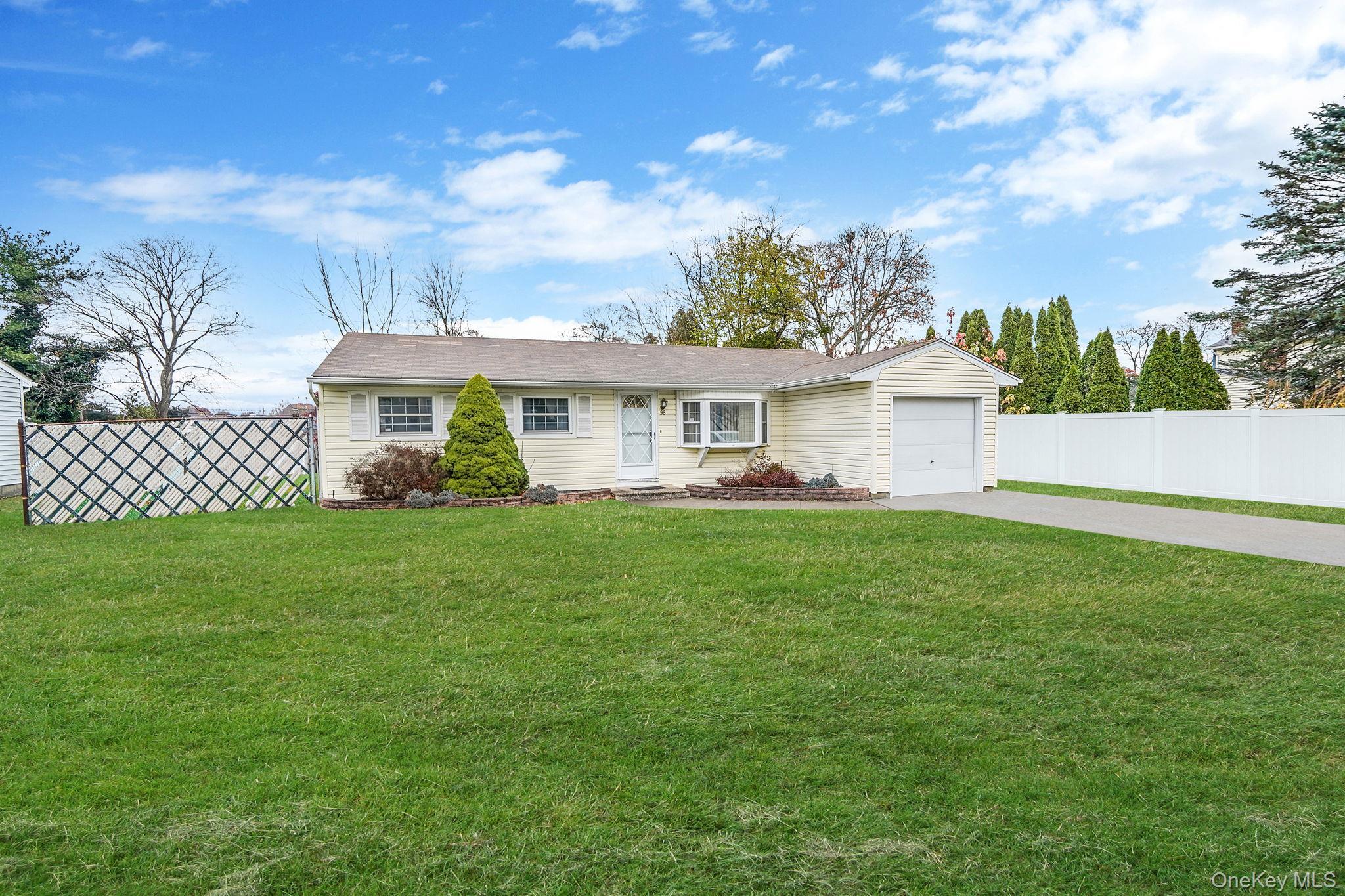 Single Family Rose Suffolk County, NY 11784, MLS-935359-2