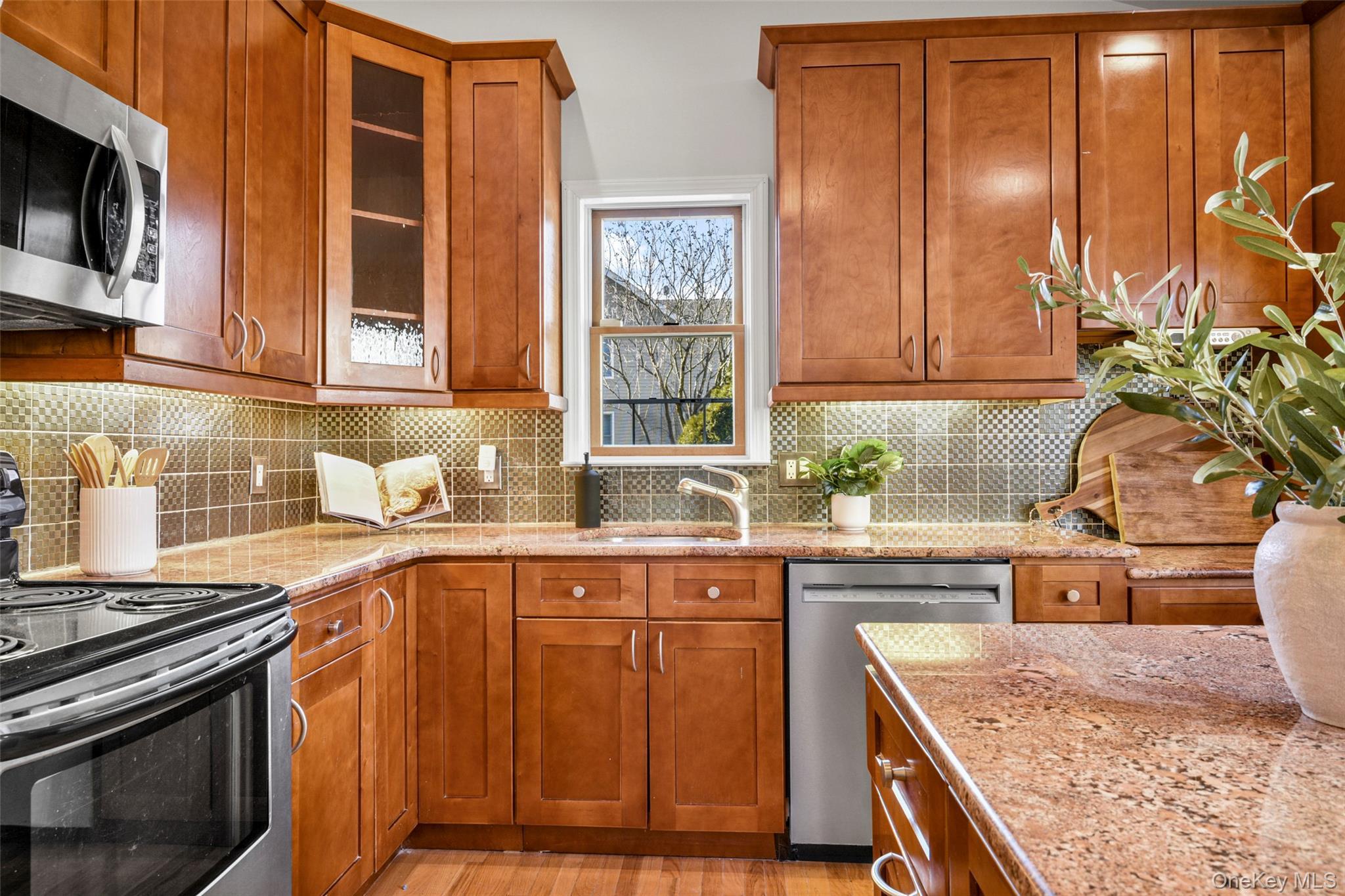 Single Family Old White Plains  Westchester County, NY 10591, MLS-935362-19