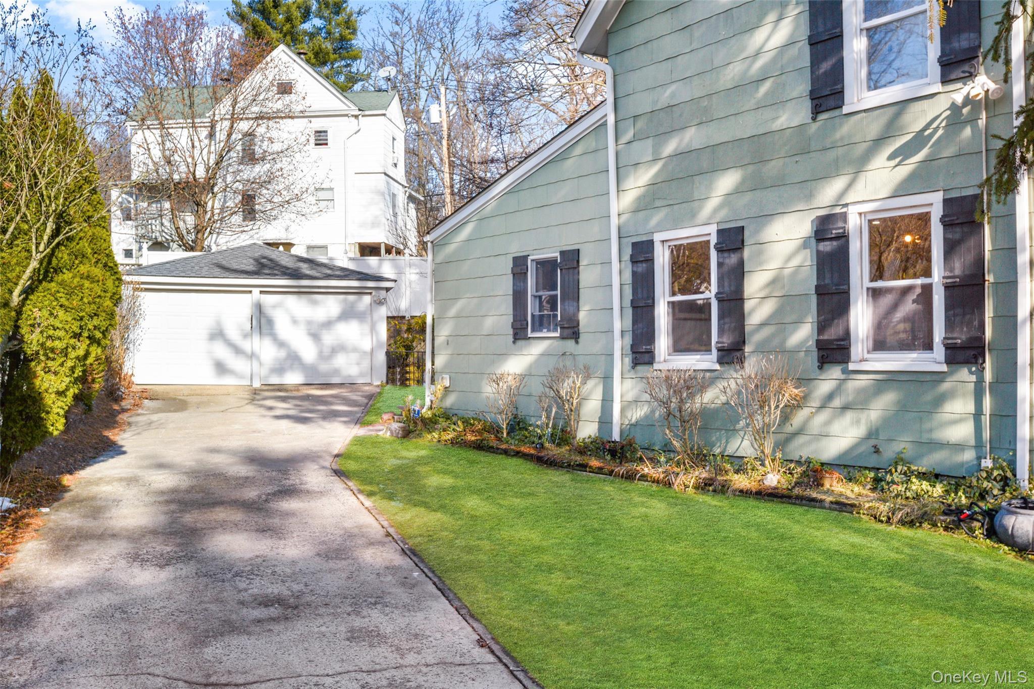 Single Family Old White Plains  Westchester County, NY 10591, MLS-935362-34