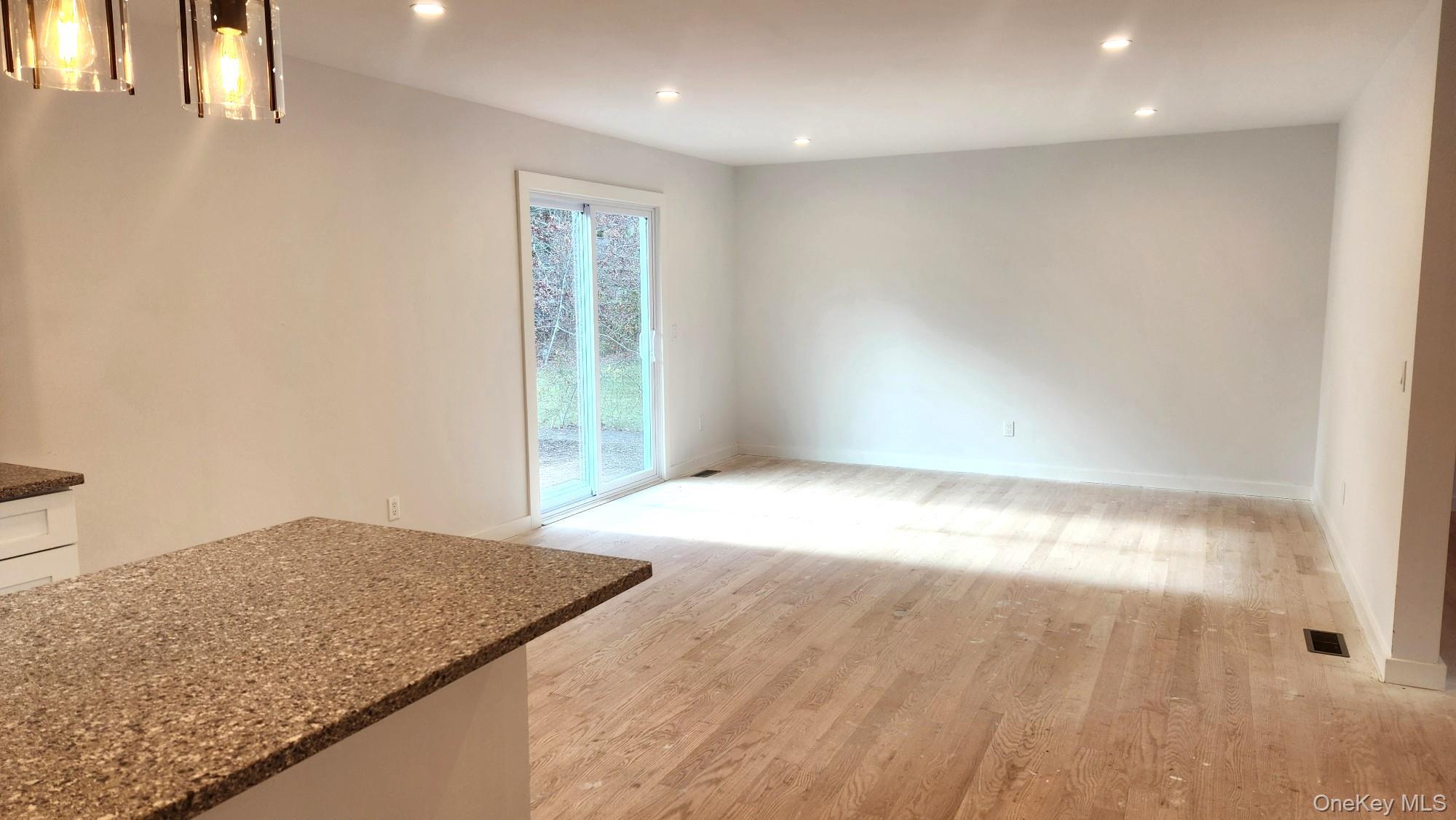 Single Family Kingsland  Suffolk County, NY 11967, MLS-935373-8