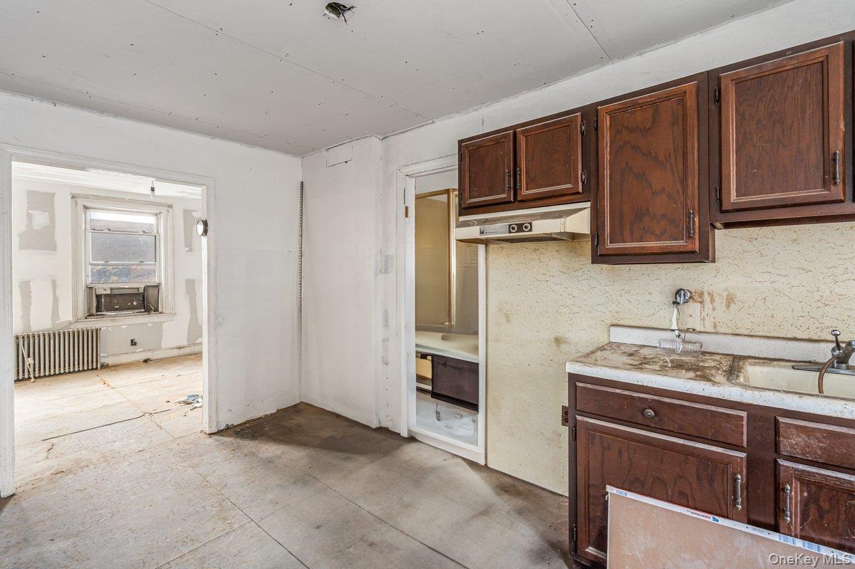 Single Family 57th  Queens, NY 11378, MLS-935389-18