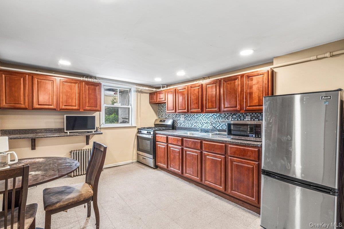 Single Family 57th  Queens, NY 11378, MLS-935389-2