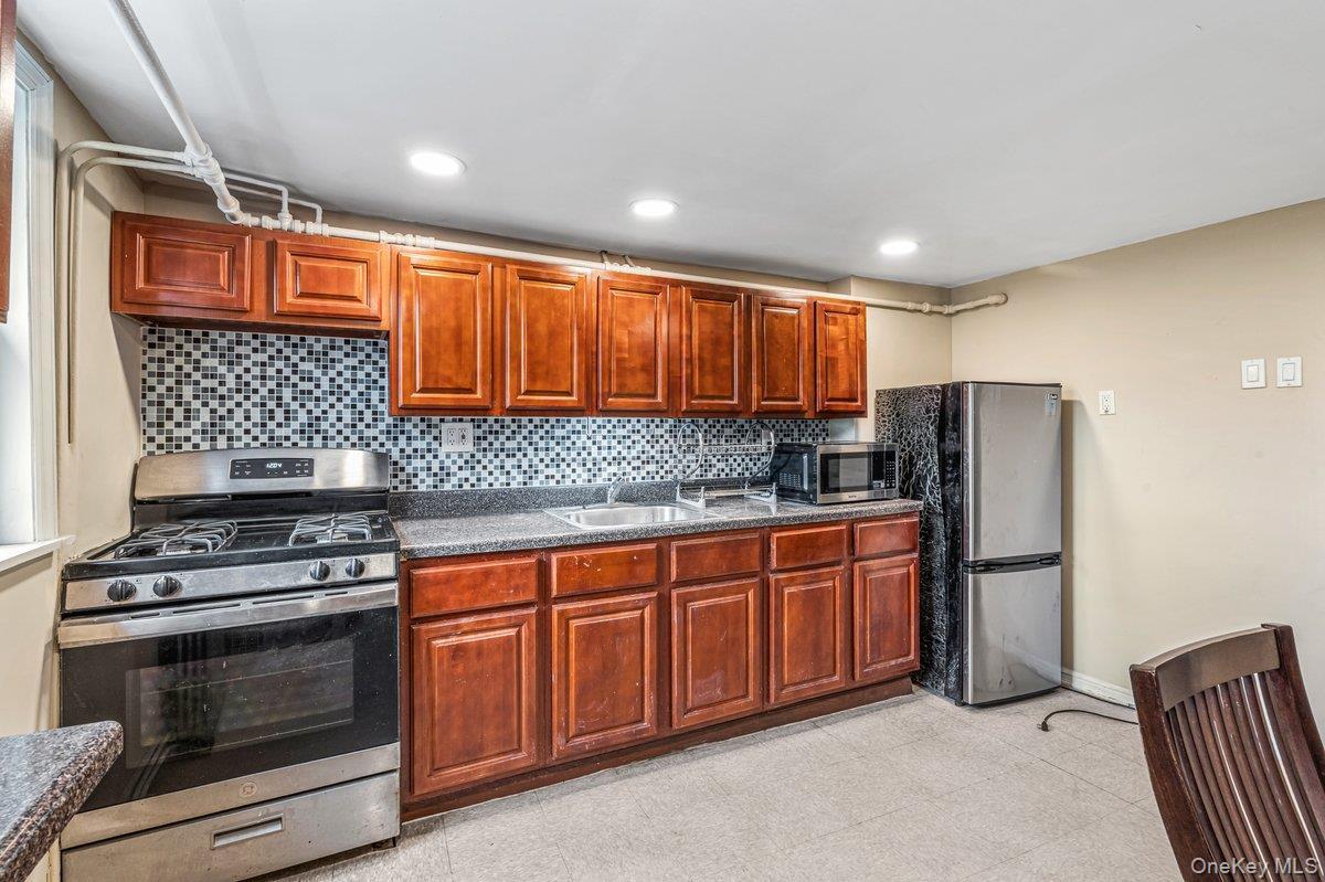 Single Family 57th  Queens, NY 11378, MLS-935389-3