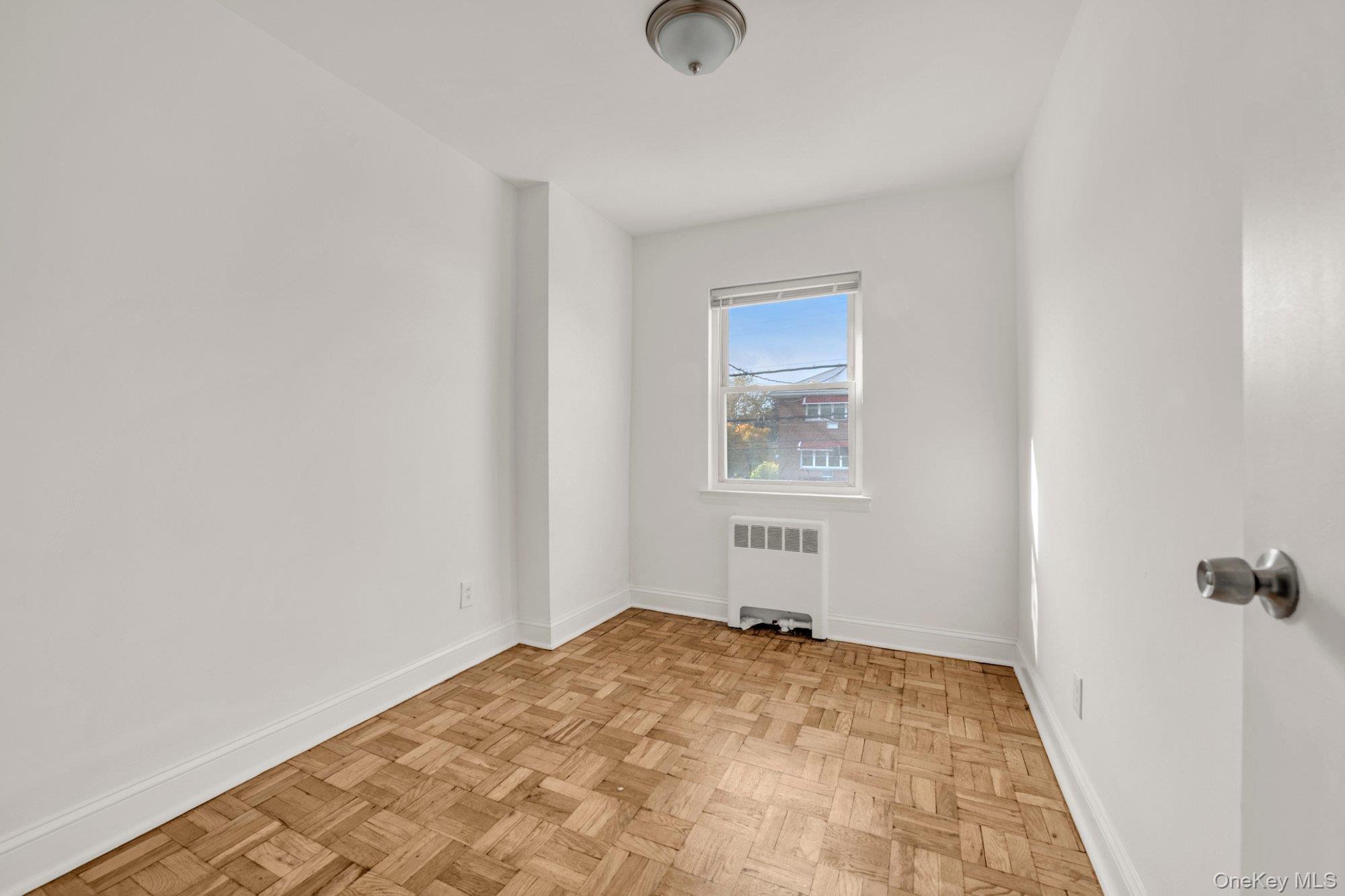 Single Family Edison  Bronx, NY 10461, MLS-935406-3