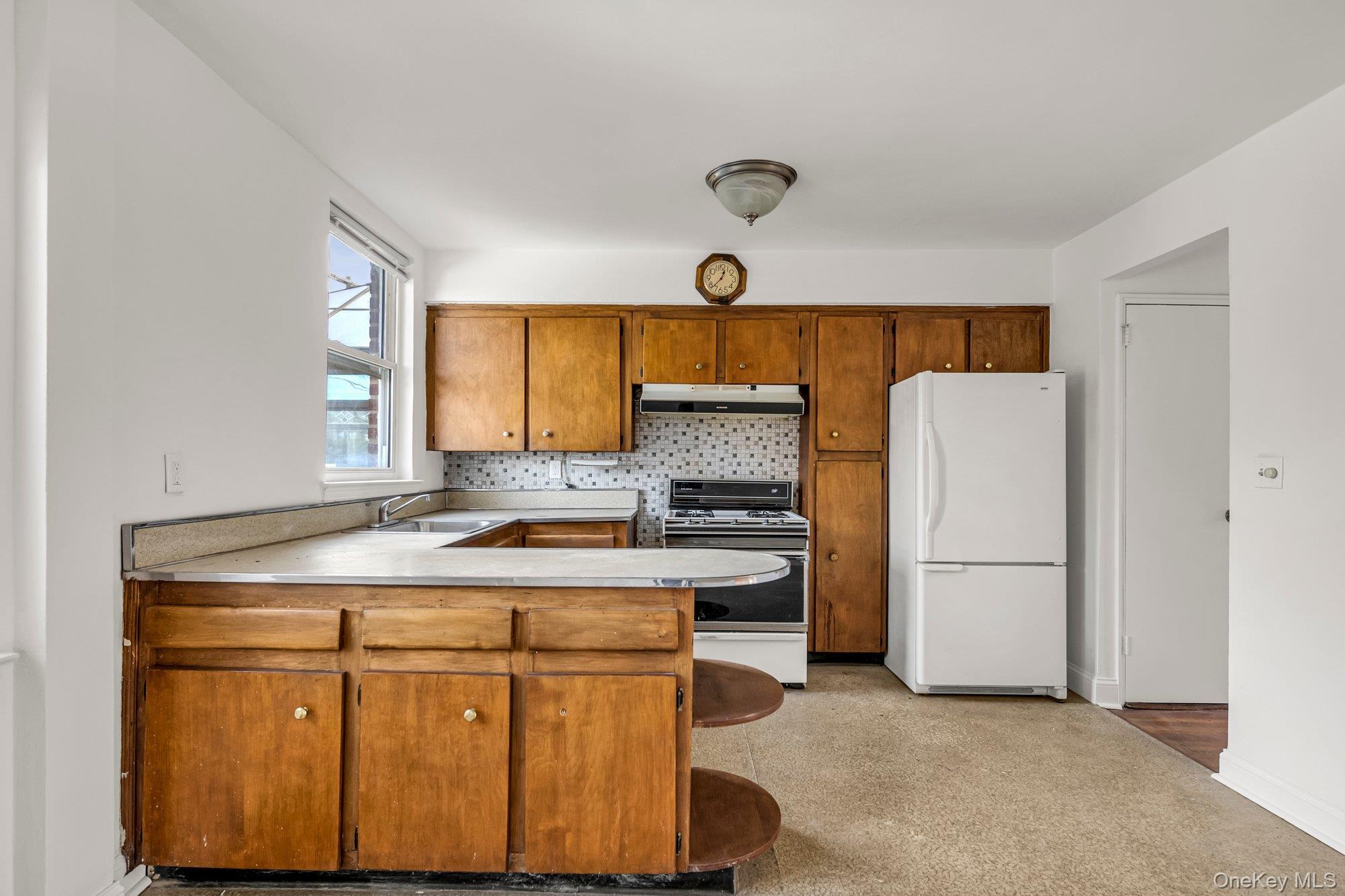 Single Family Edison  Bronx, NY 10461, MLS-935406-8