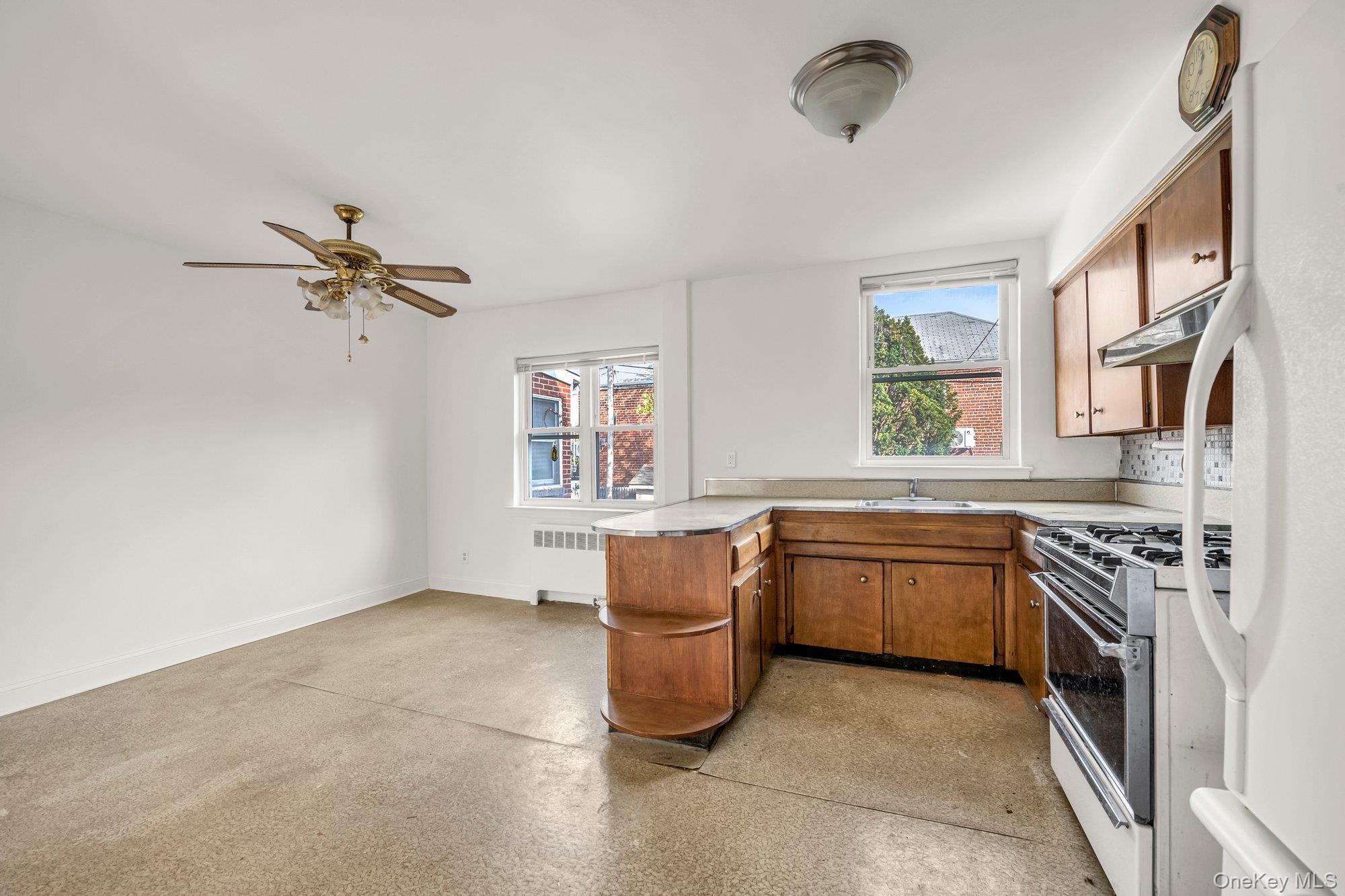 Single Family Edison  Bronx, NY 10461, MLS-935406-9