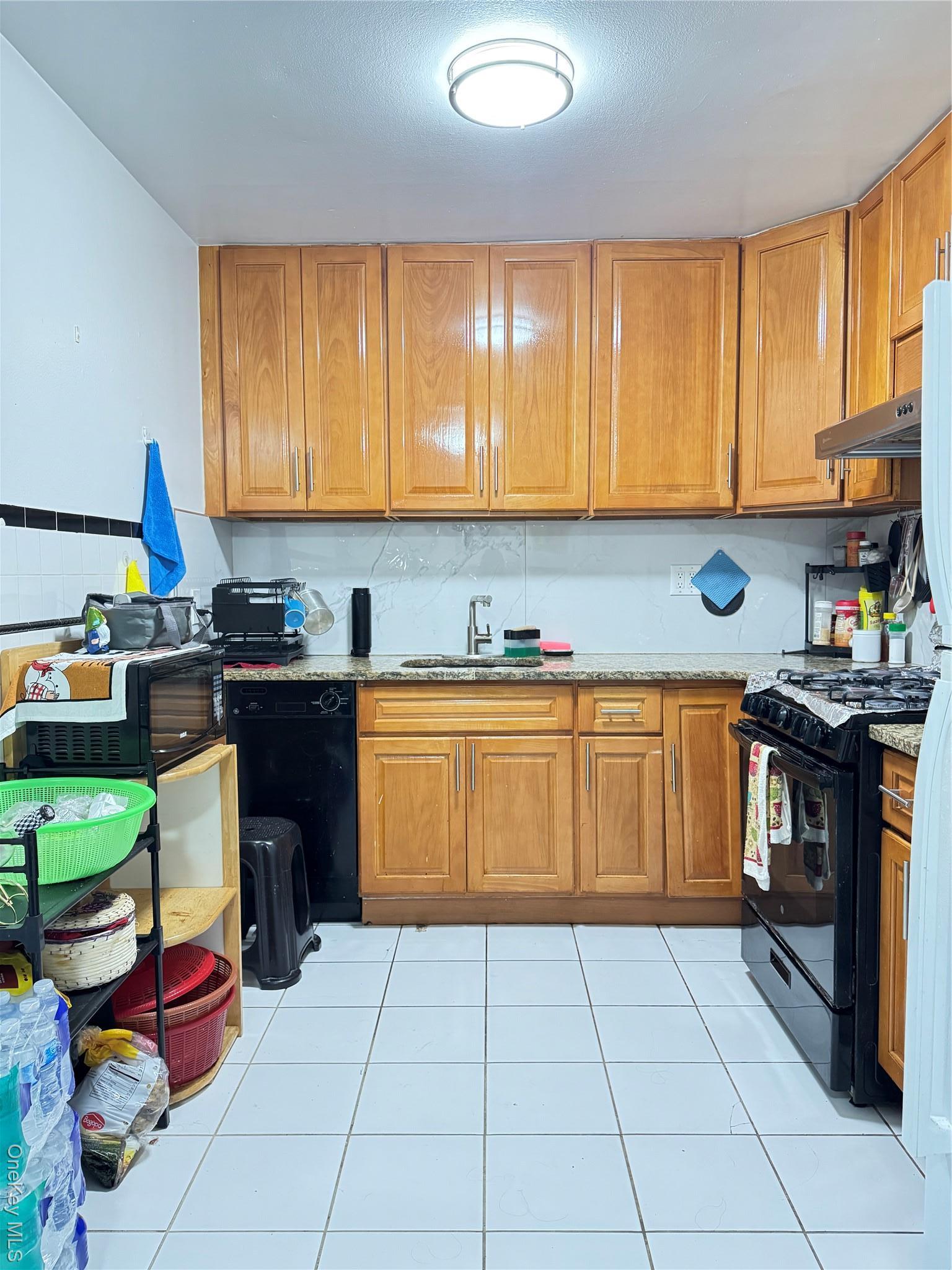 Single Family 65th  Queens, NY 11377, MLS-935418-17