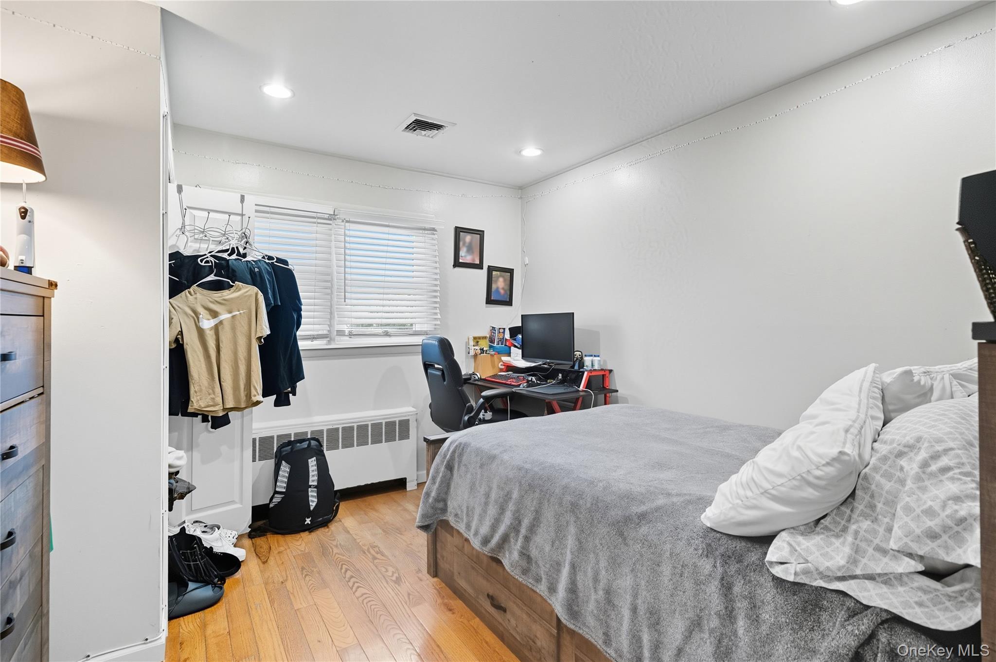 Single Family 5th  Nassau County, NY 11714, MLS-935446-16