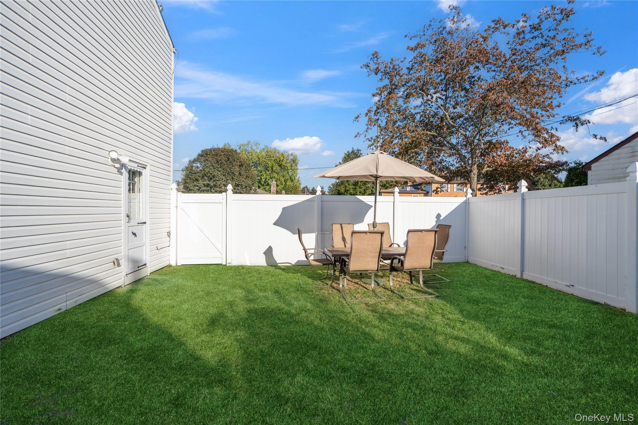 Single Family 5th  Nassau County, NY 11714, MLS-935446-19