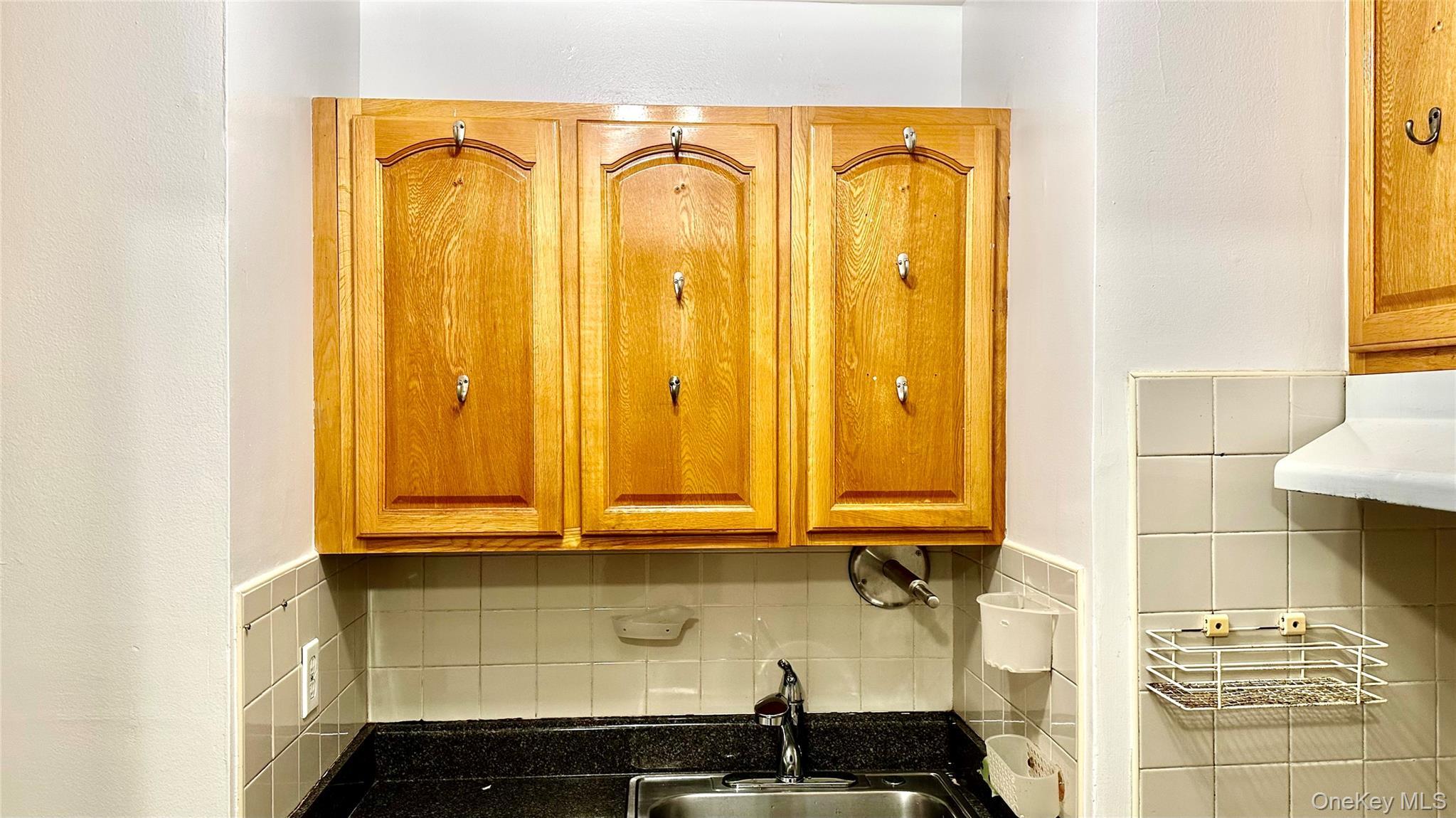 Coop 129 St  Queens, NY 11415, MLS-935474-8