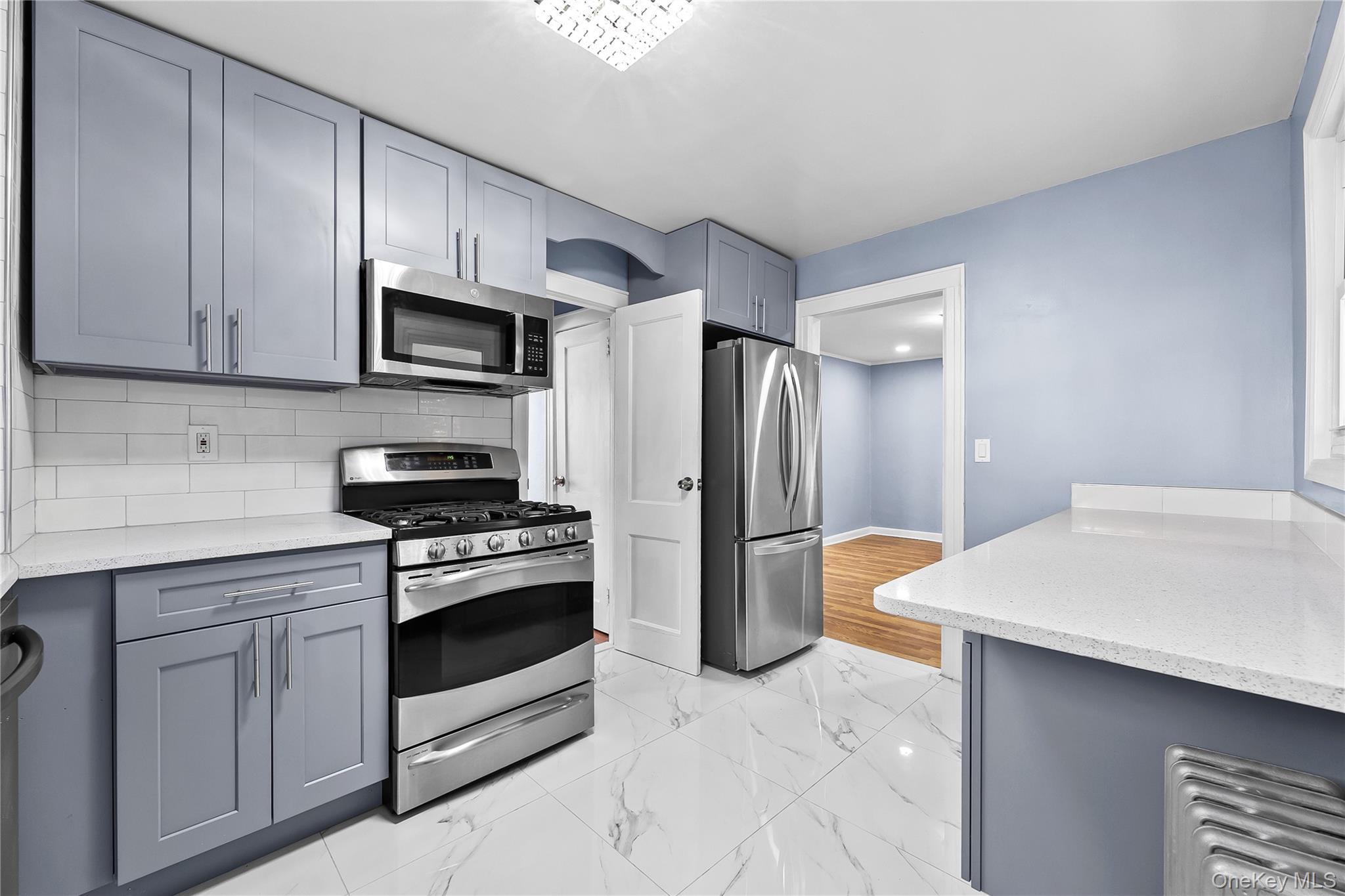 Single Family Hutchinson  Westchester County, NY 10552, MLS-935548-10