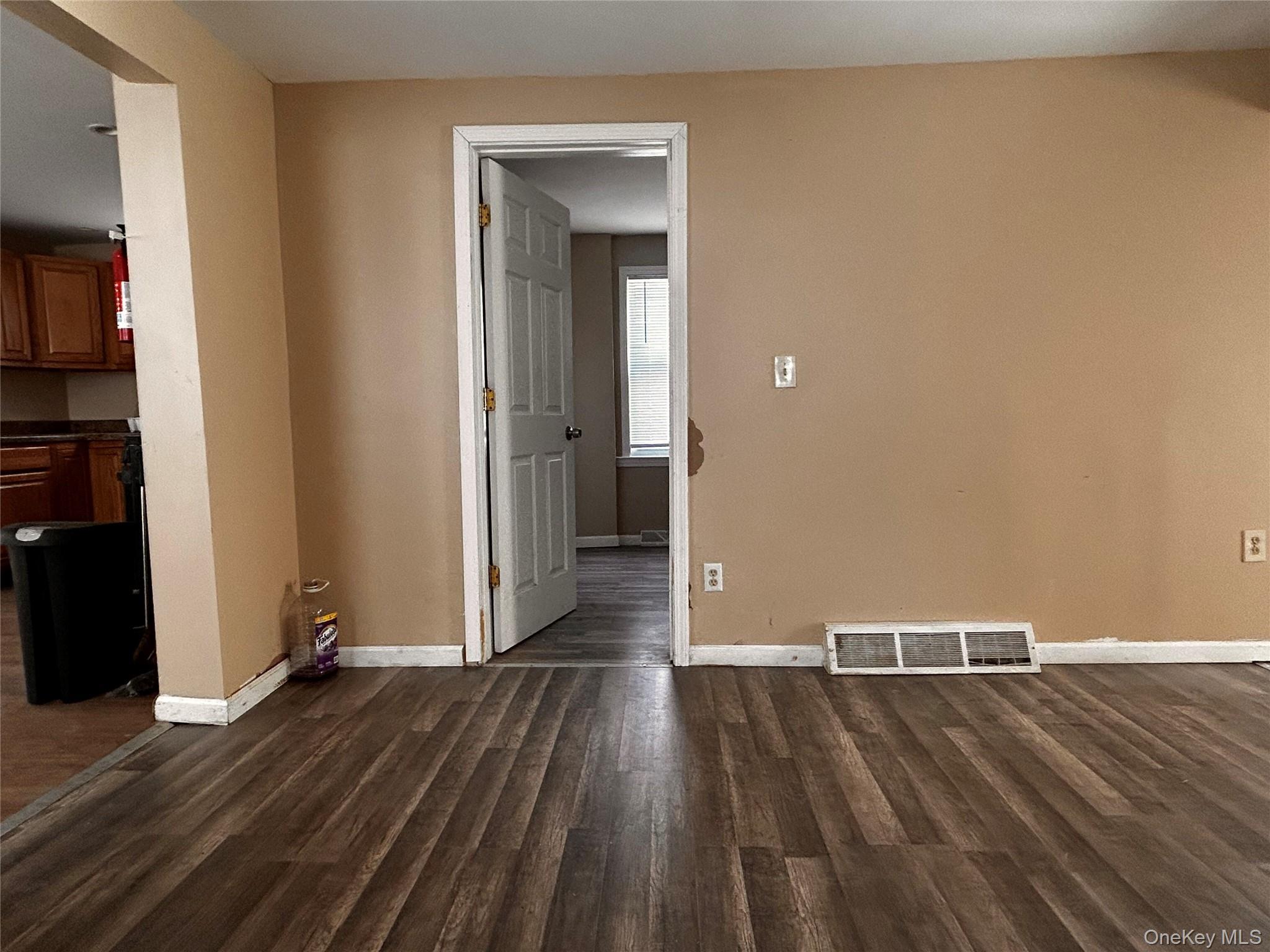 Single Family Dupont Orange County, NY 12550, MLS-935553-4