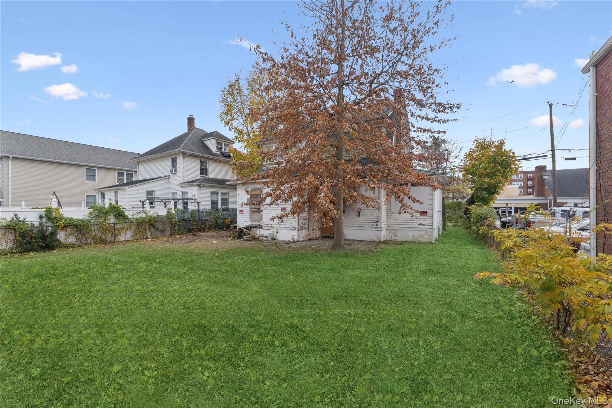 Single Family Lincoln Nassau County, NY 11501, MLS-935570-16