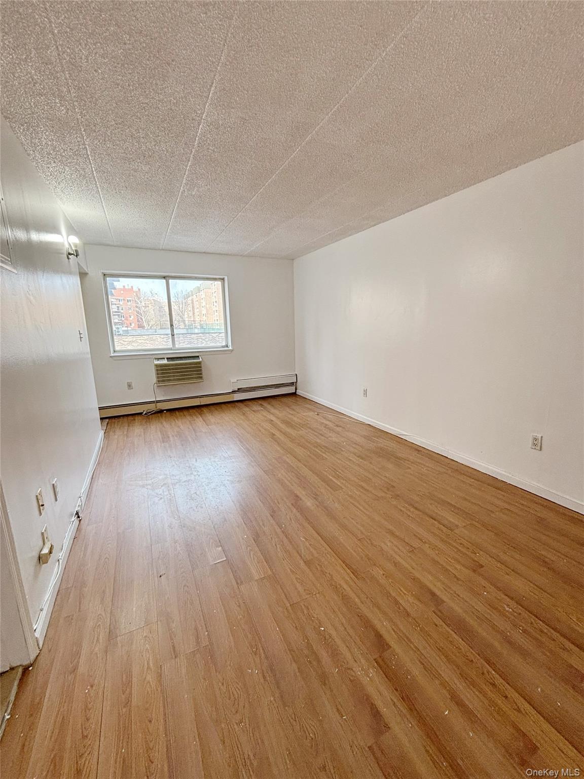 Condo 32nd Queens, NY 11354, MLS-935591-3