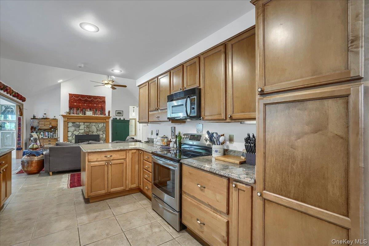 Single Family Overlook  Out Of Area, NY 18405, MLS-935600-18