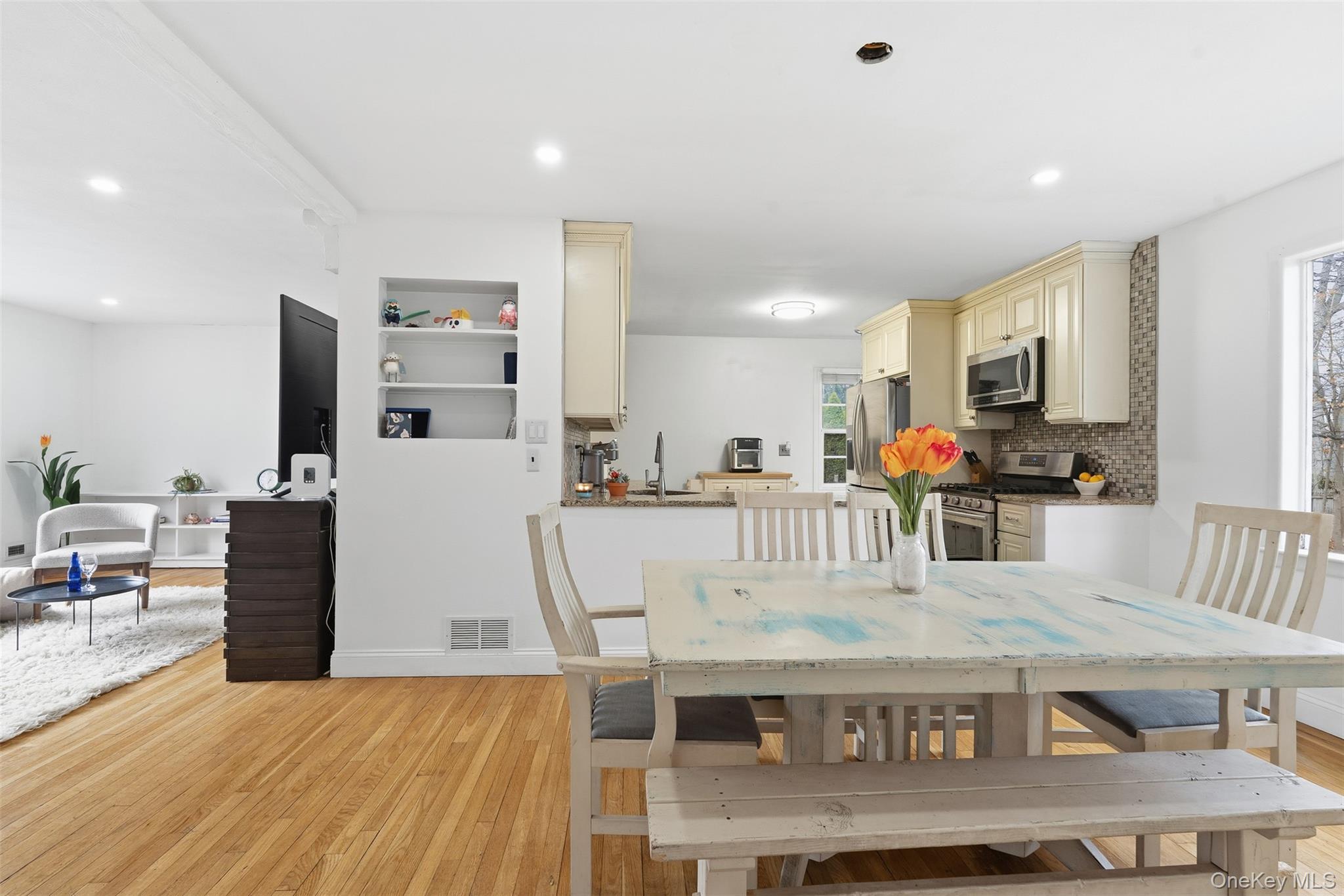 Single Family Hovenkamp Rockland County, NY 10954, MLS-935624-15