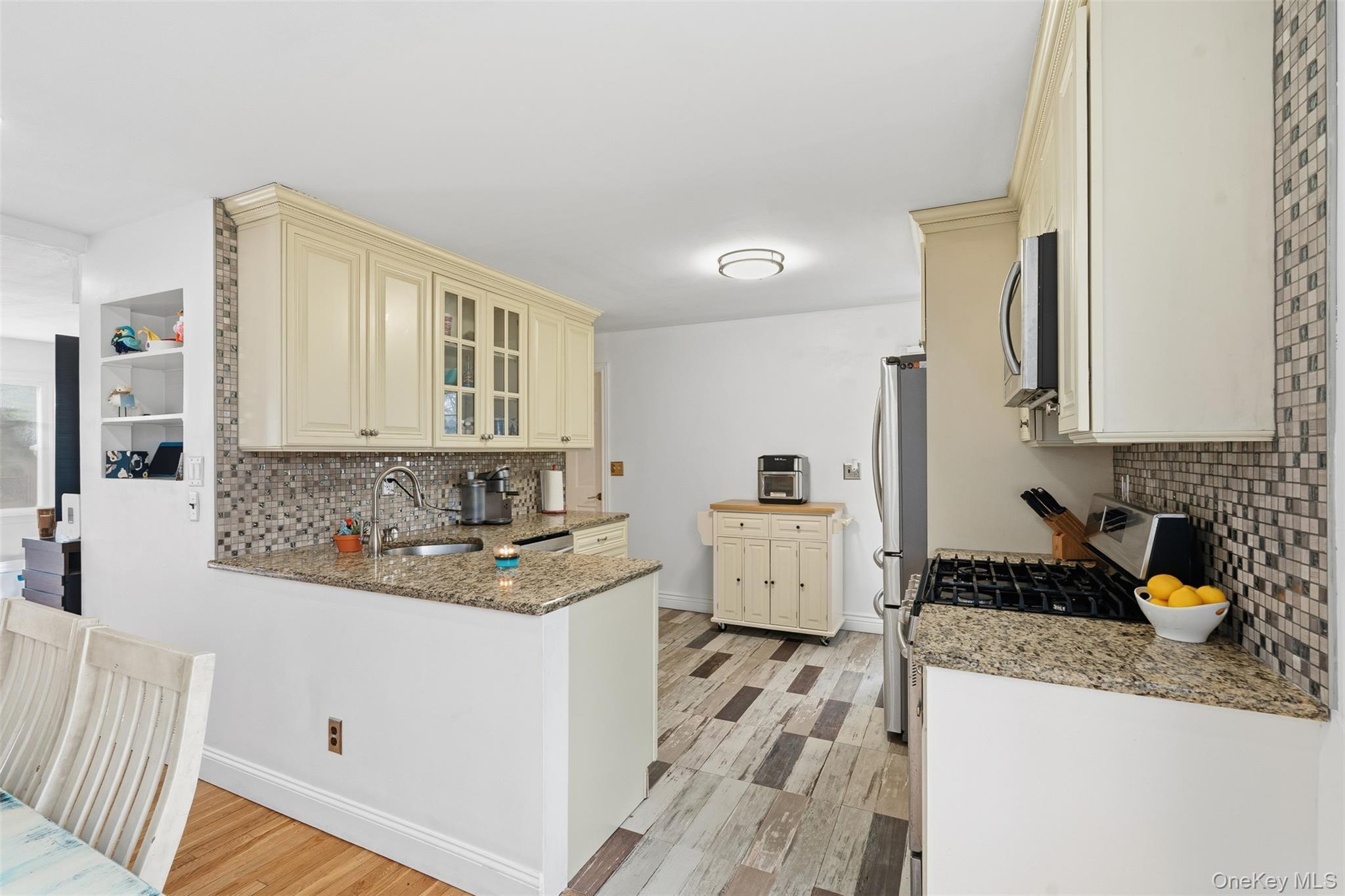 Single Family Hovenkamp Rockland County, NY 10954, MLS-935624-17