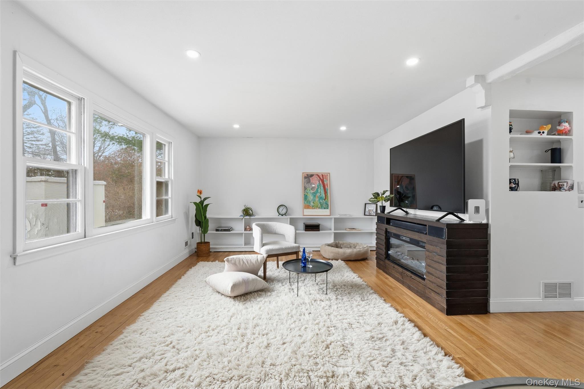 Single Family Hovenkamp Rockland County, NY 10954, MLS-935624-23