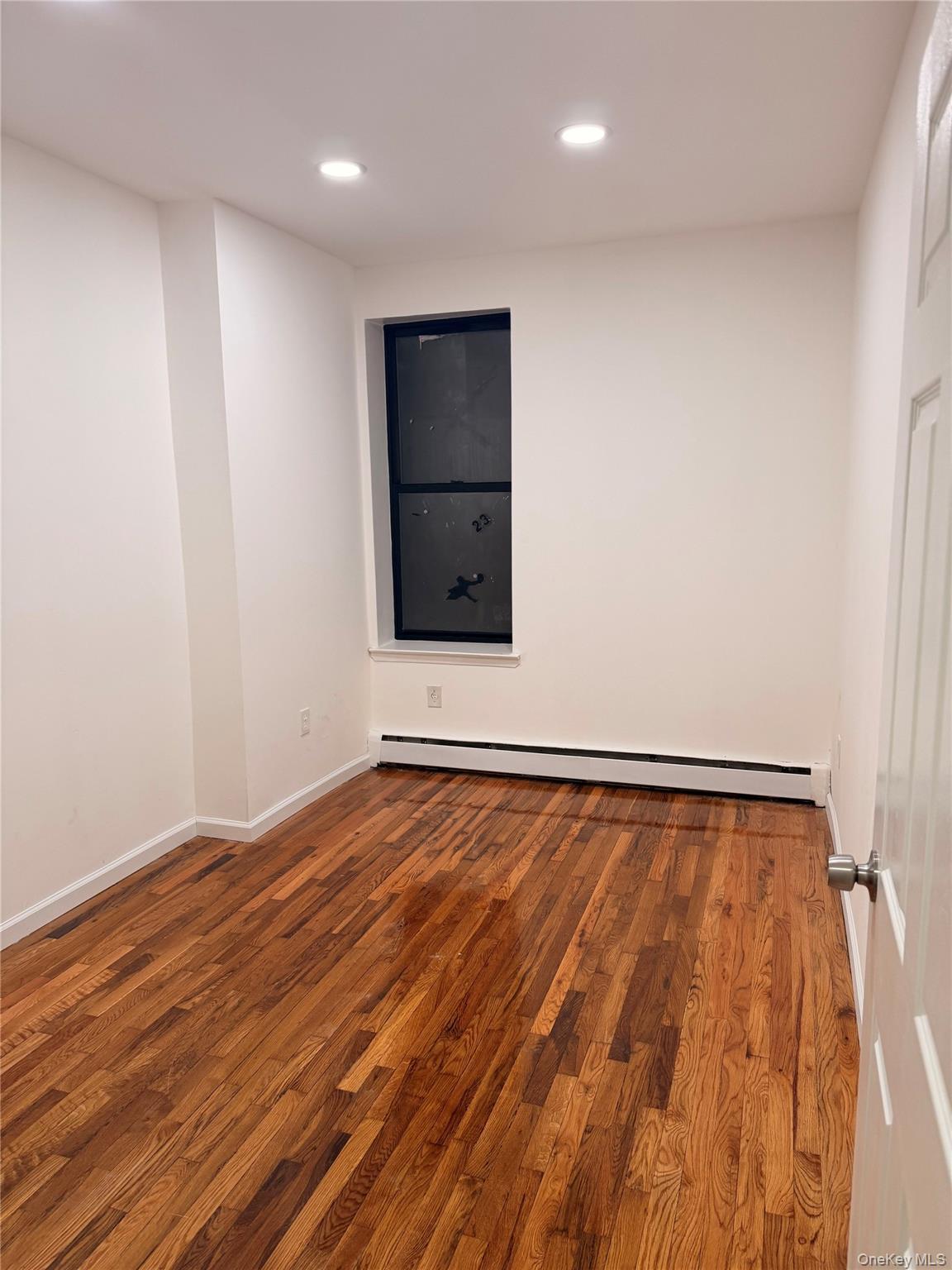 Apartment Faile Bronx, NY 10459, MLS-935639-16