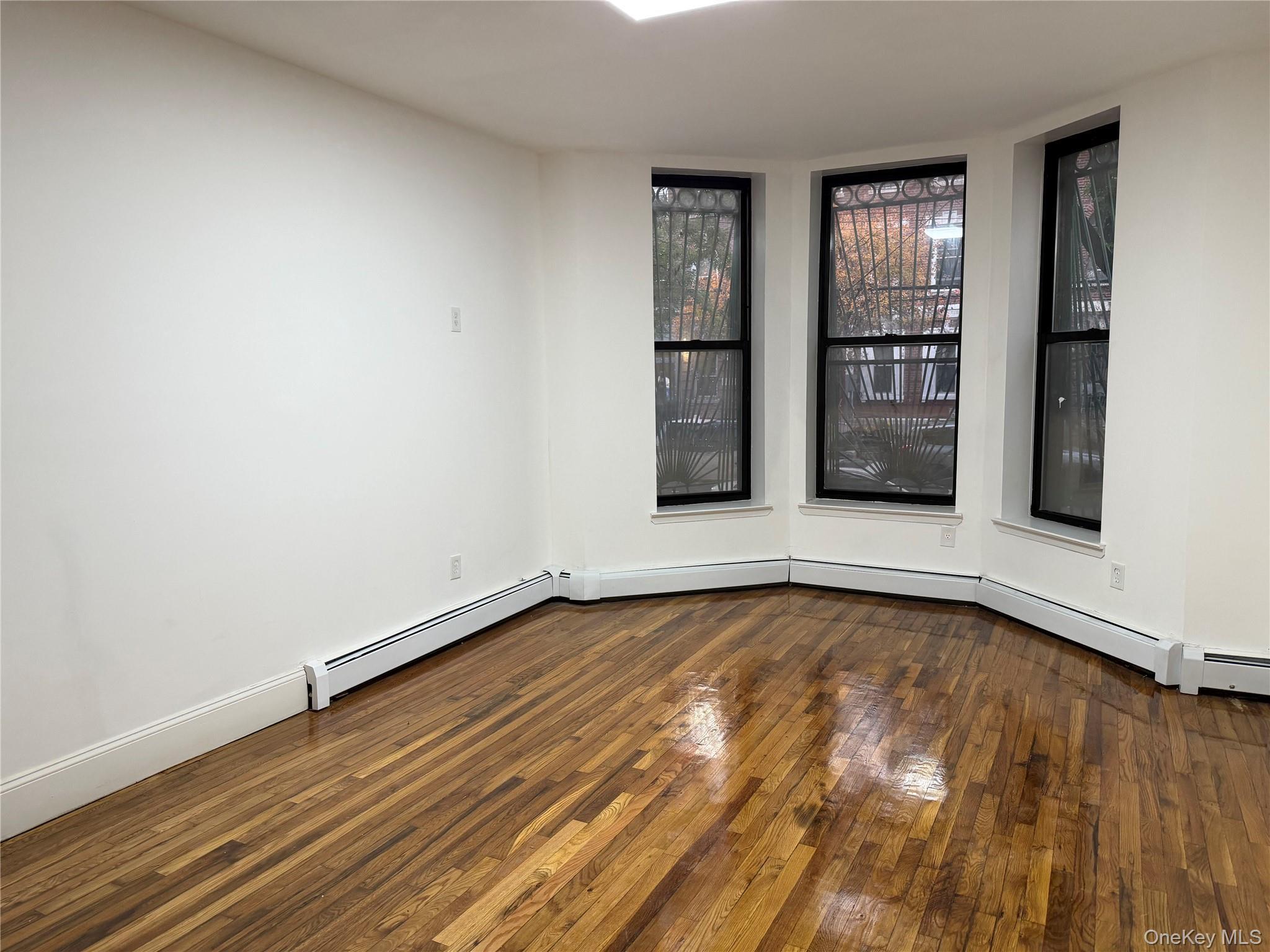 Apartment Faile Bronx, NY 10459, MLS-935639-2