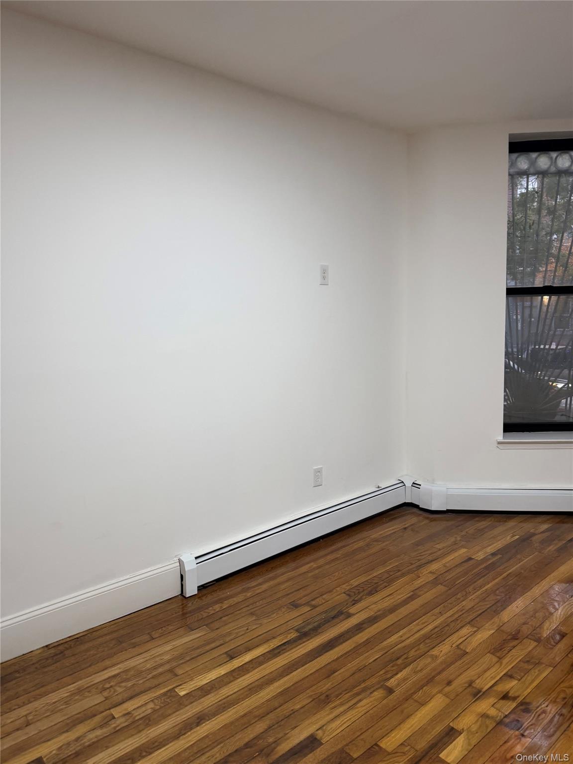 Apartment Faile Bronx, NY 10459, MLS-935639-23