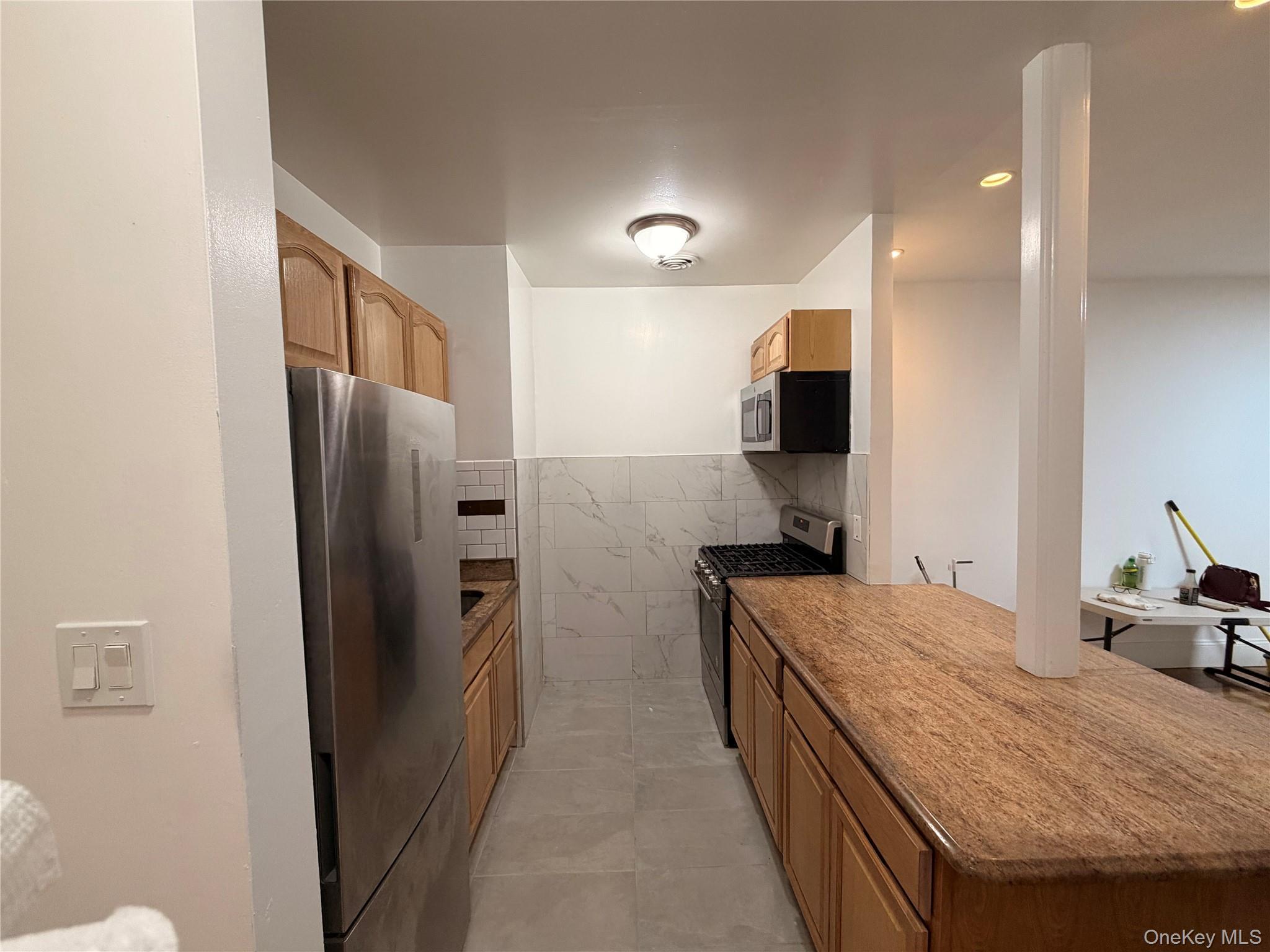 Apartment Faile Bronx, NY 10459, MLS-935639-8