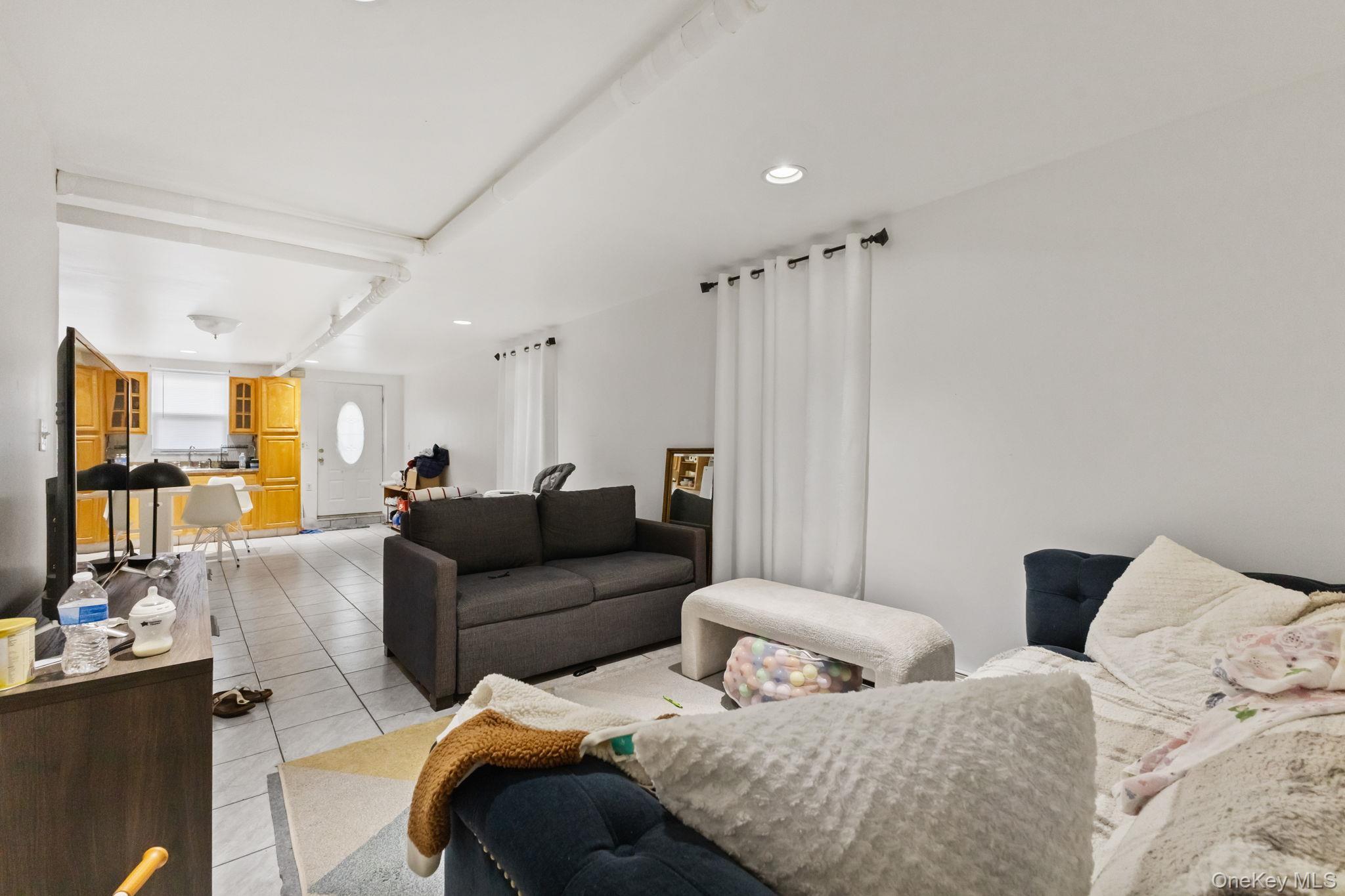 Single Family Rhinelander  Bronx, NY 10462, MLS-935652-12